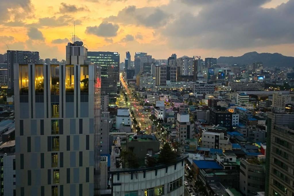 Namsan & Ddp Luxe View Apartment *