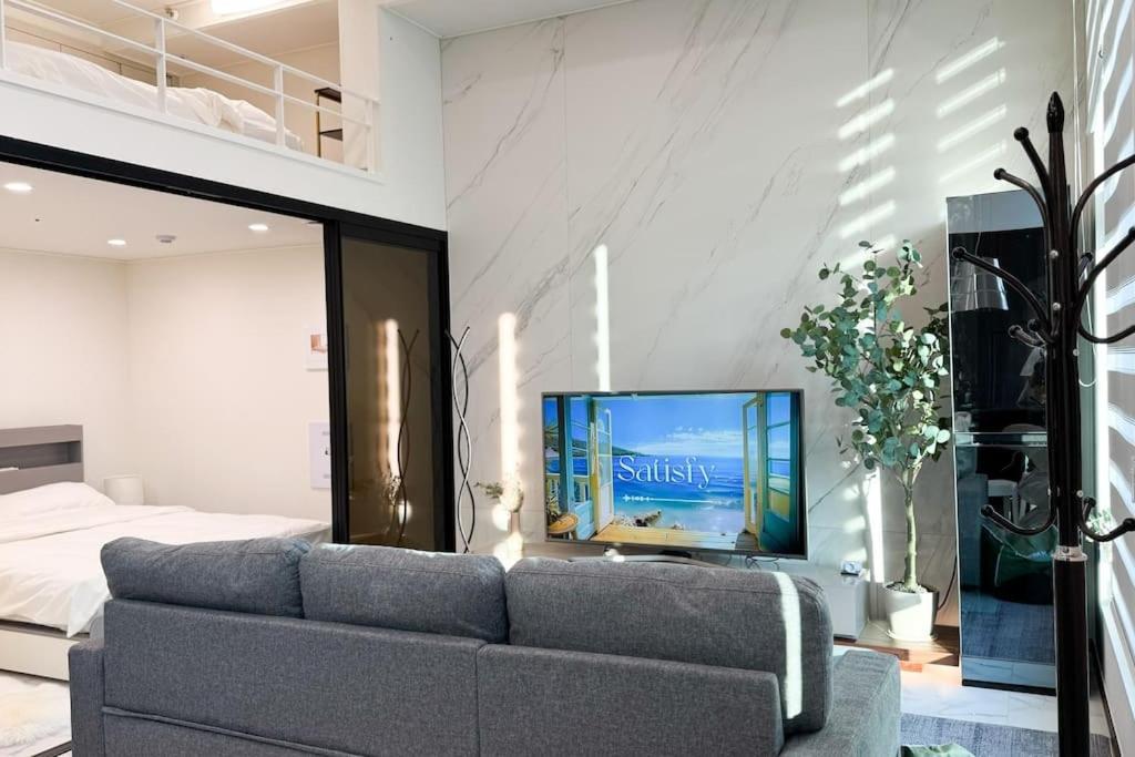 Namsan & Ddp Luxe View Apartment