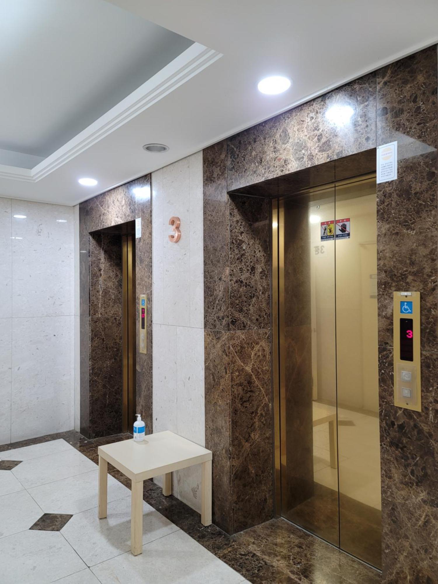 Skyview Duplex House-03 *