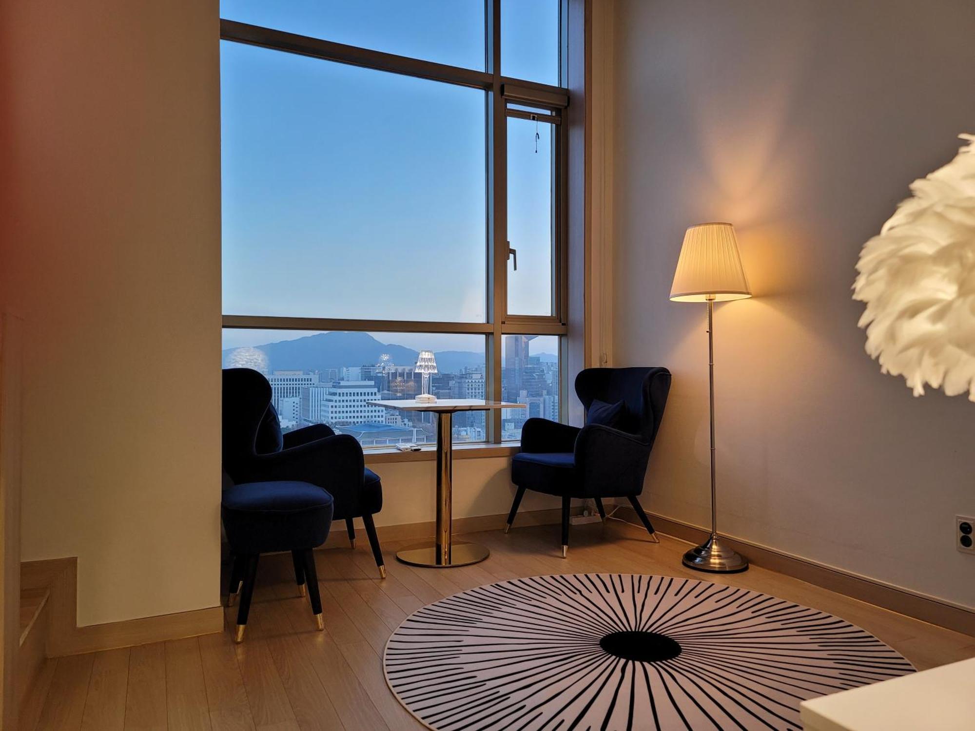 Apartment Skyview Duplex House-03 *