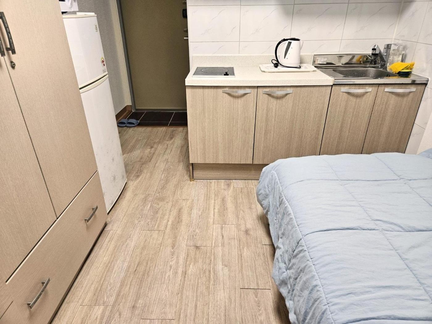 Hongdae, Sinchon Yeonhui House * Seoul