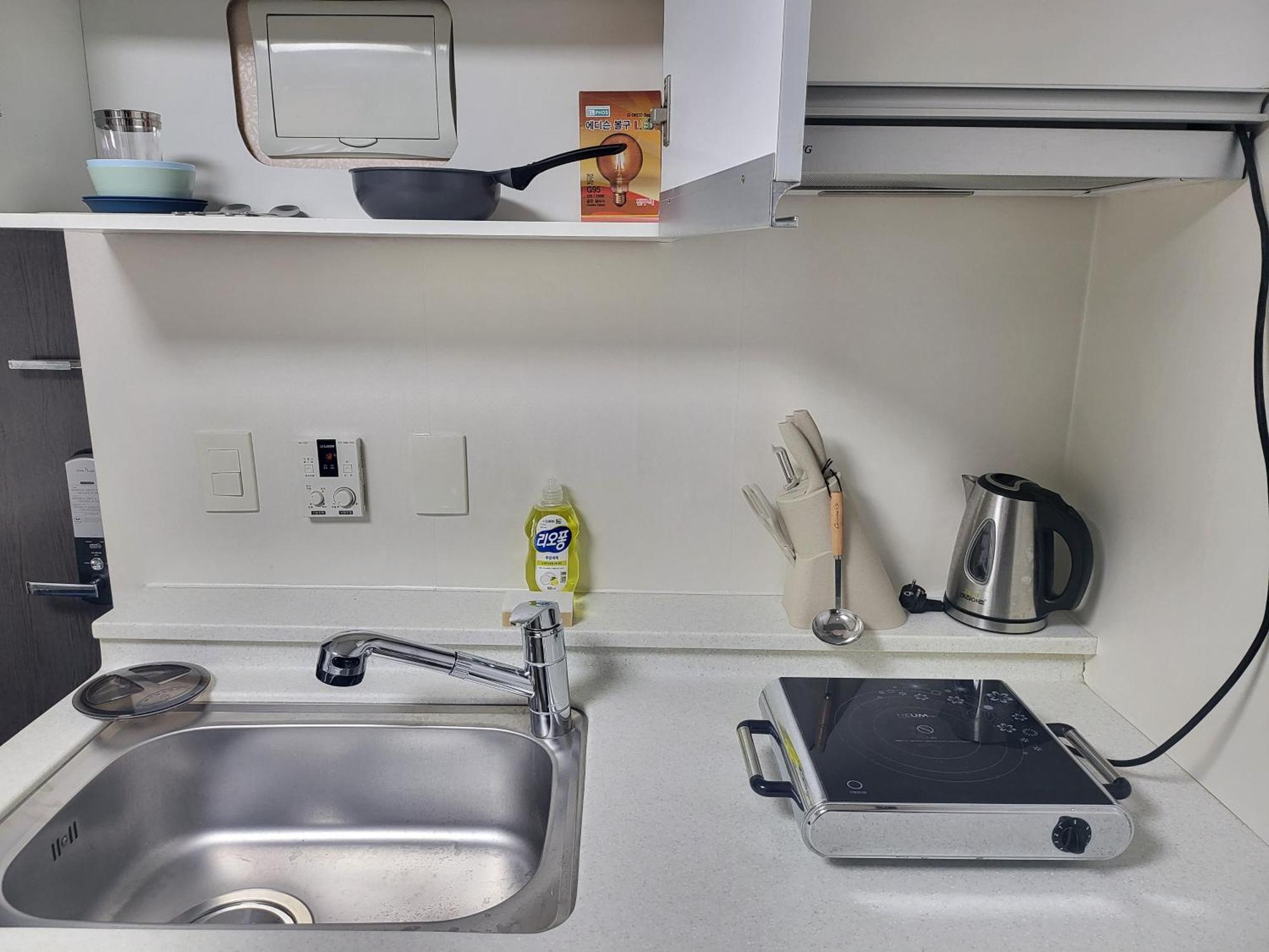 Fully Furnished #bunker, Near Miasageori Subway Station Line 4 Apartment *