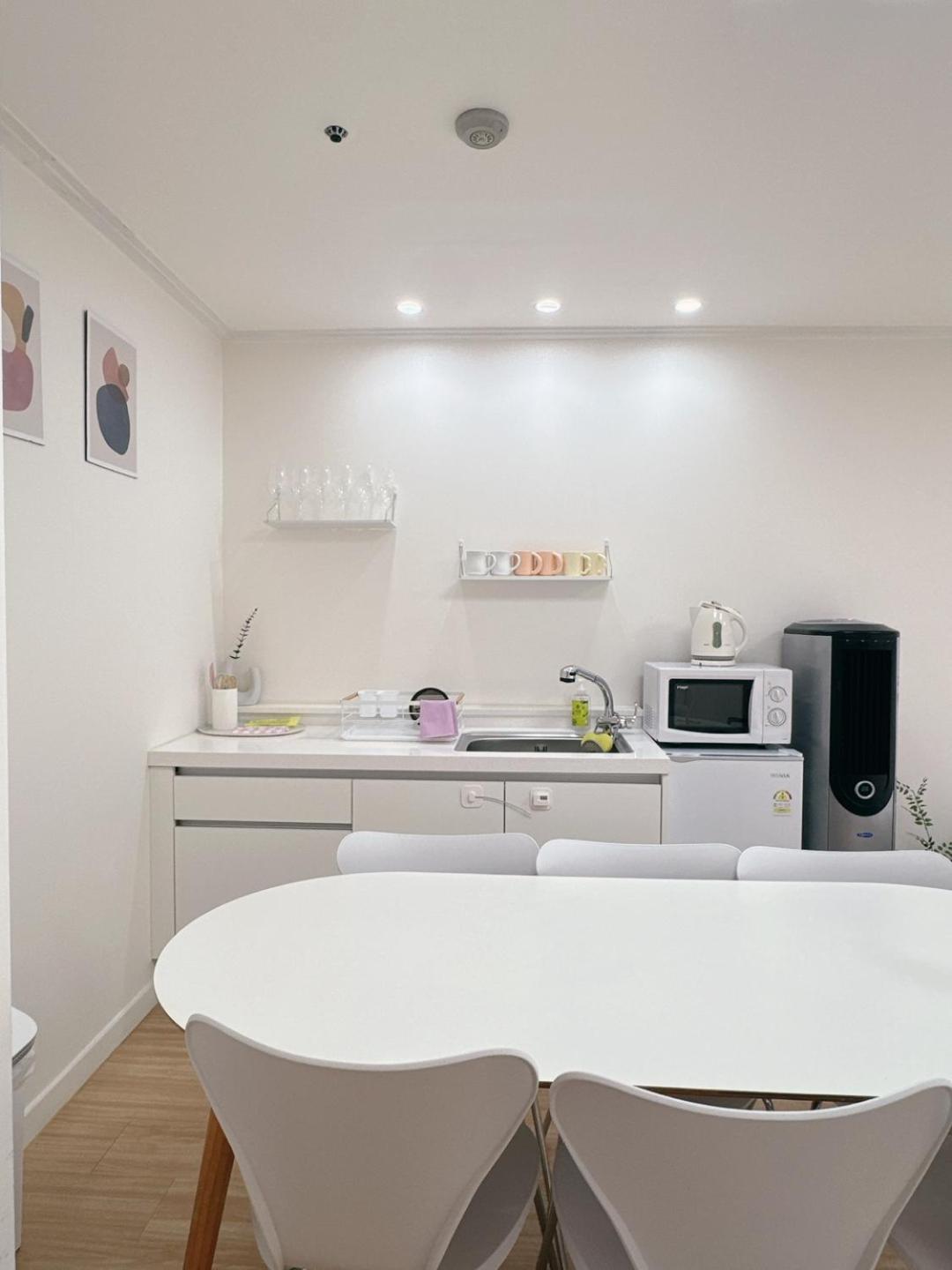 New Remodeling Hongdae House *