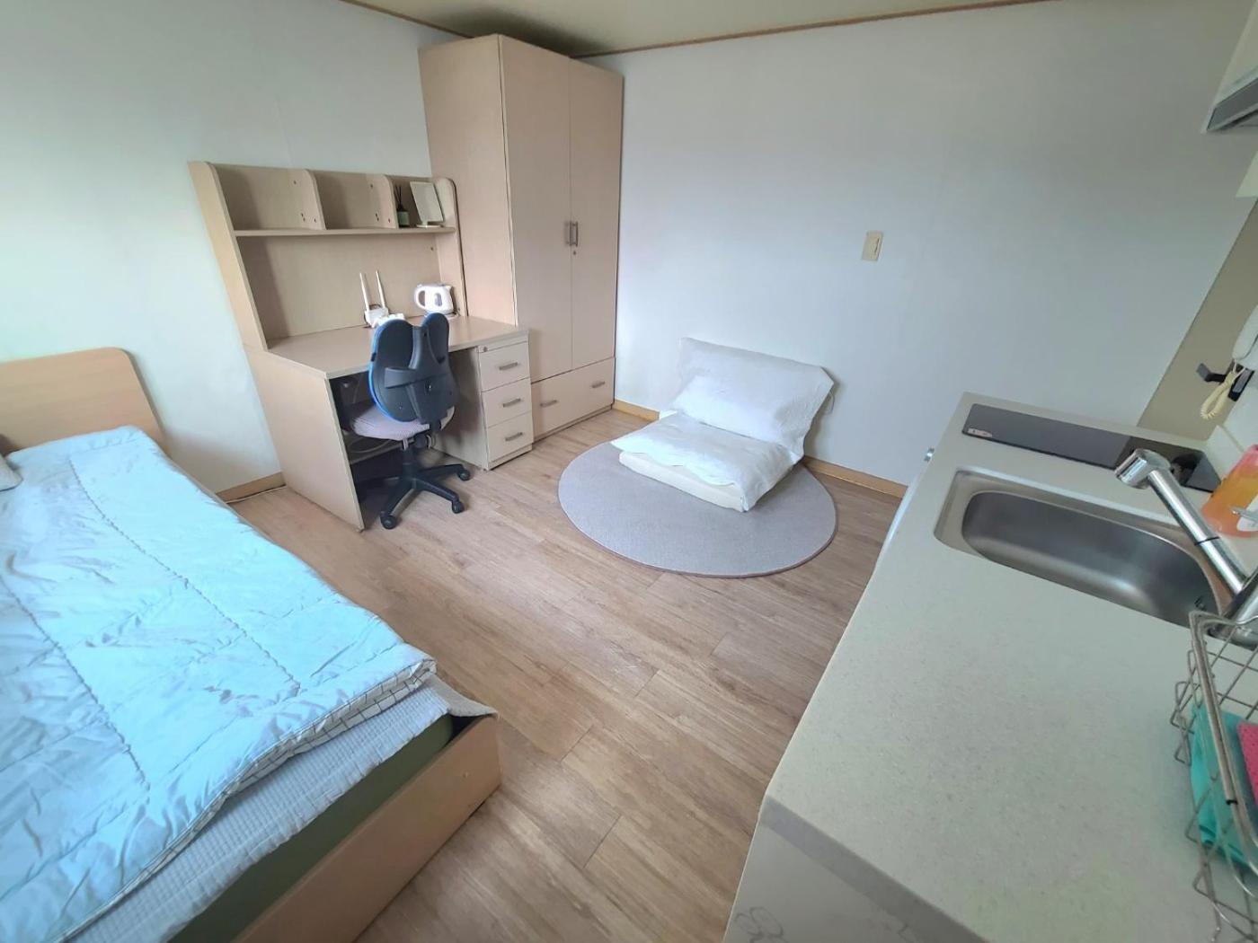 Hongdae, Sinchon Yeonhui House Guest house *