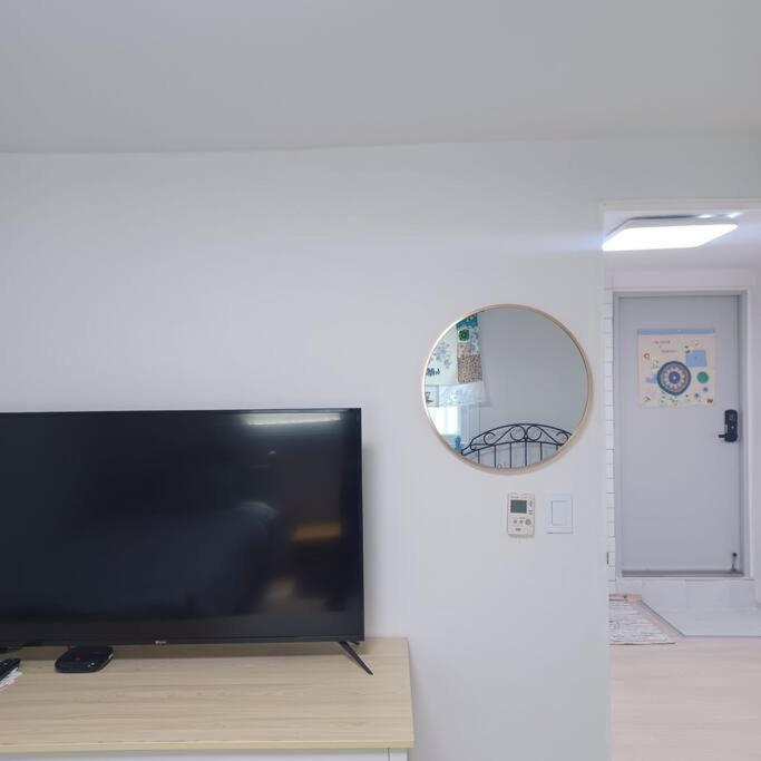 Apartment Two By Gyeongbokgung Seoul