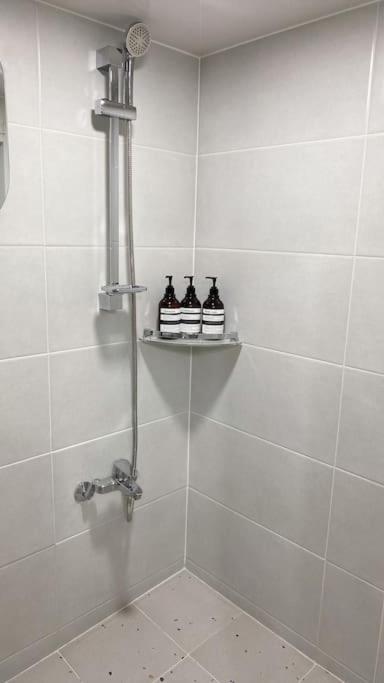 Apartment Station Seoul