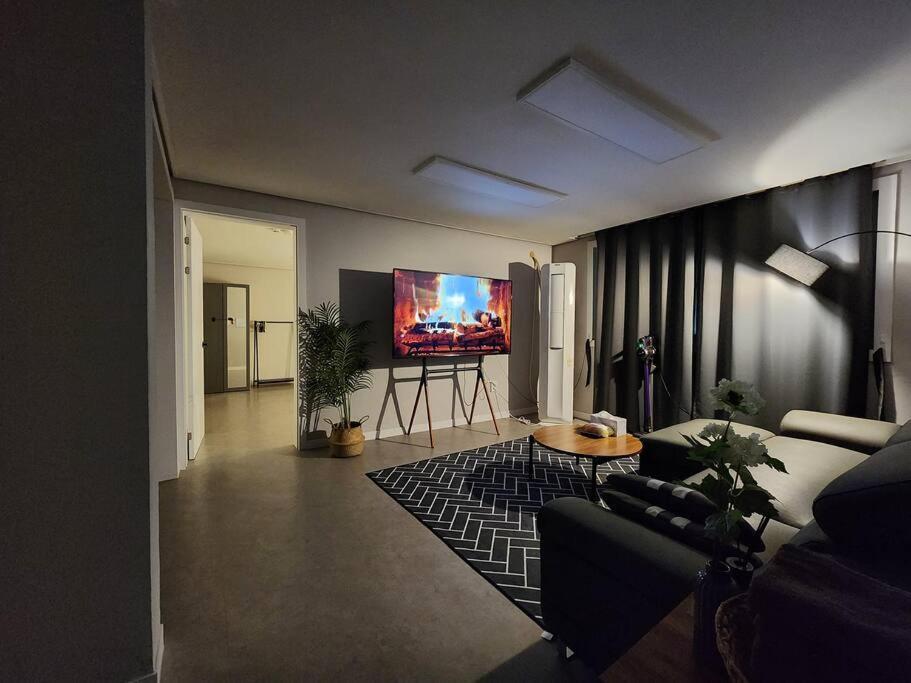 Apartment The Enough