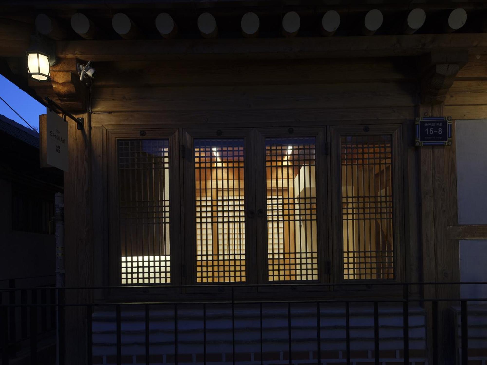 Katil The Korean Traditional Hanok In Downtown For Convenient Public Transportation - Ari Seoul