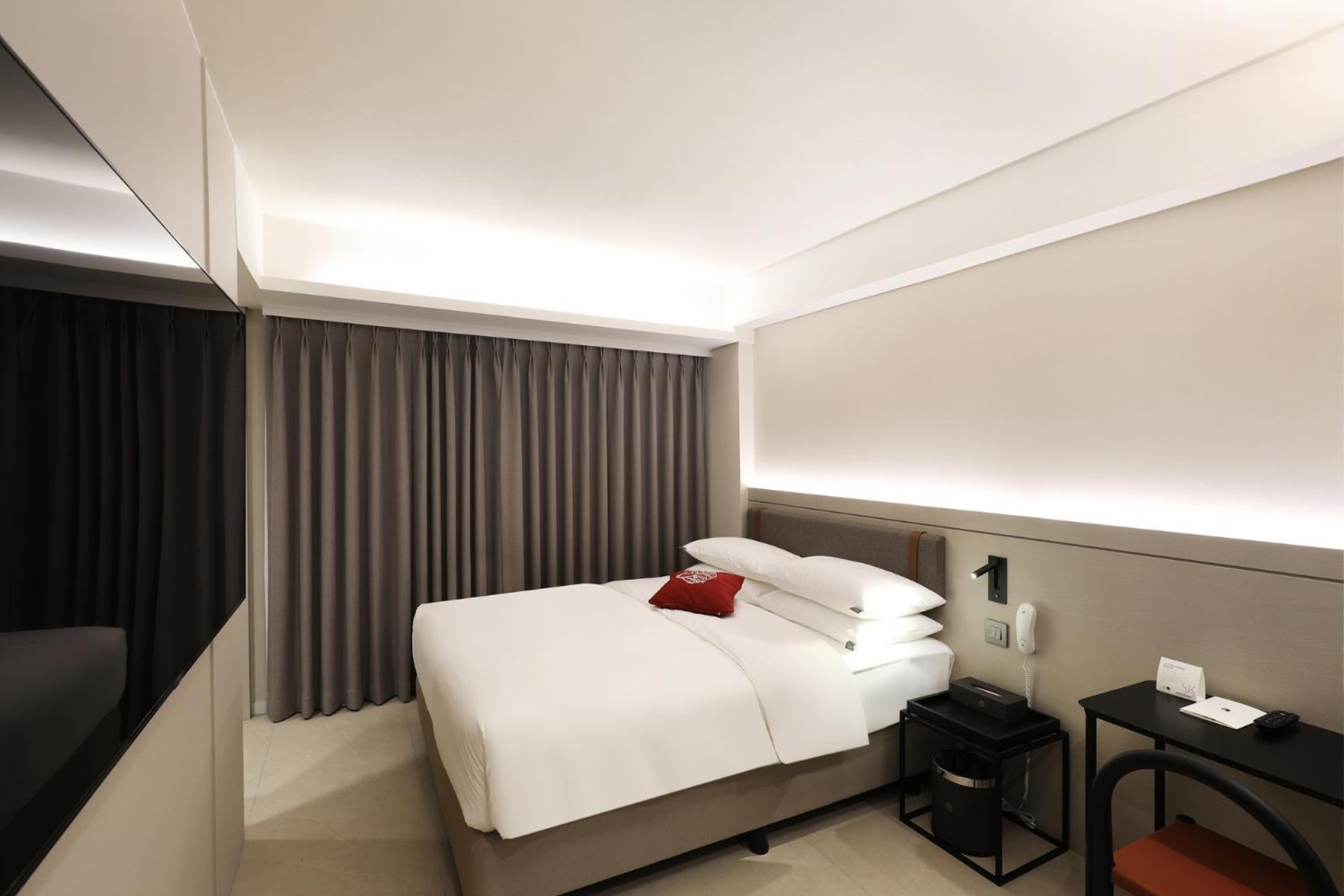 Hotel By The Designers *