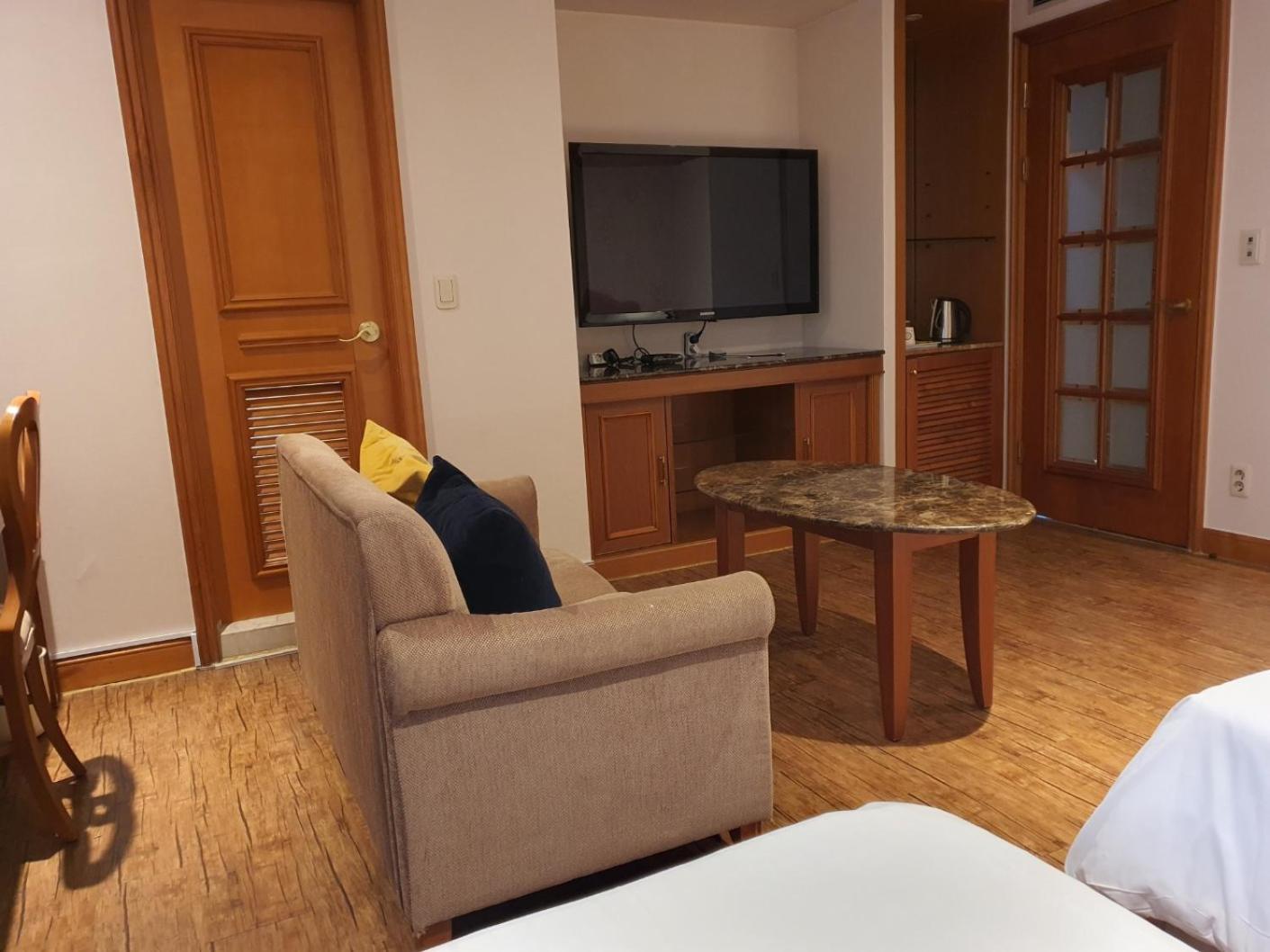 Karak Tourist Hotel