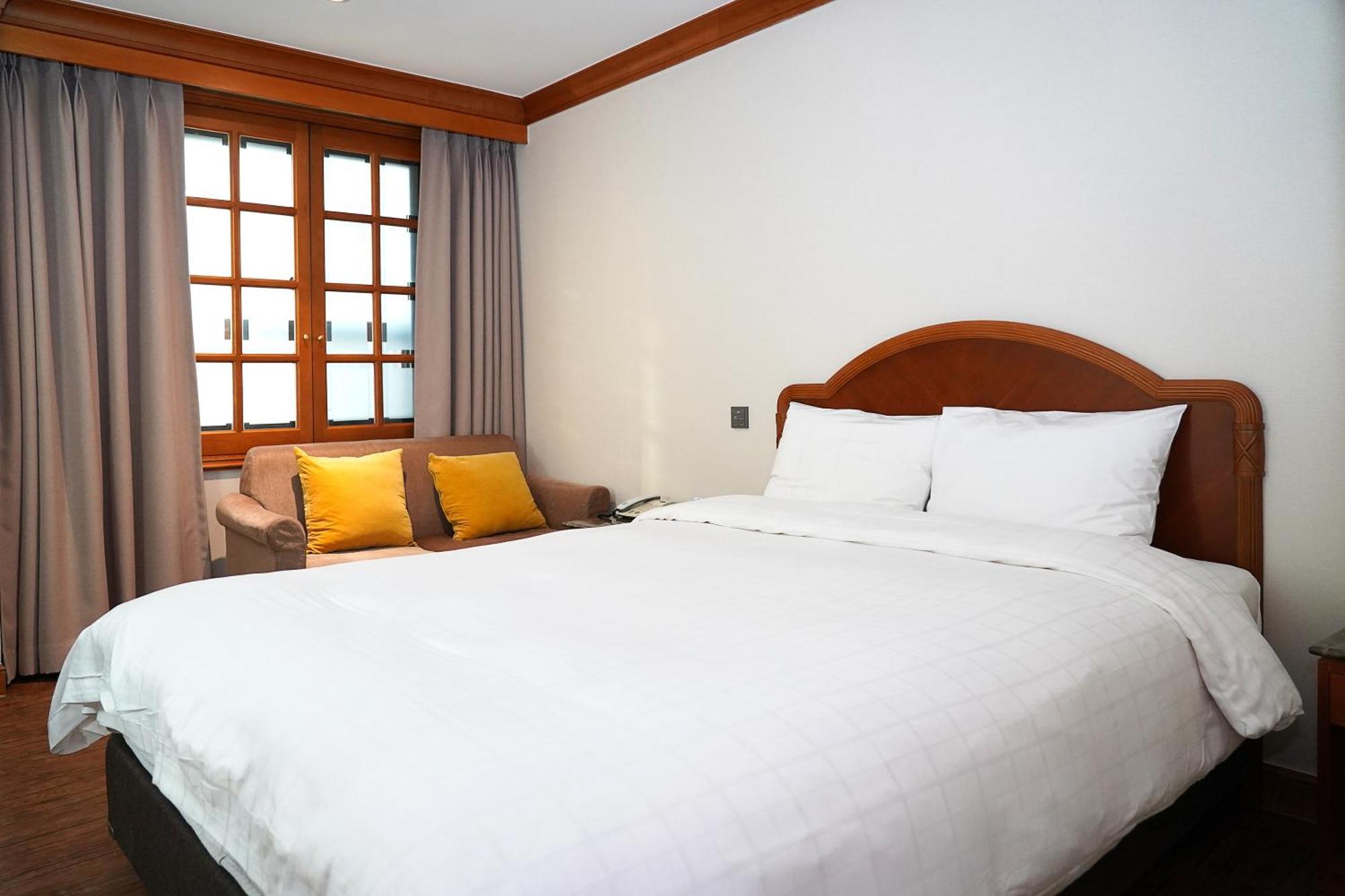 Karak Tourist Hotel 3*