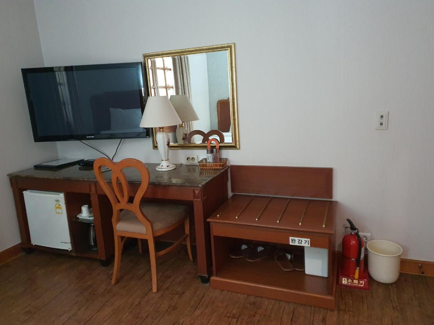 Karak Tourist Hotel Seoul