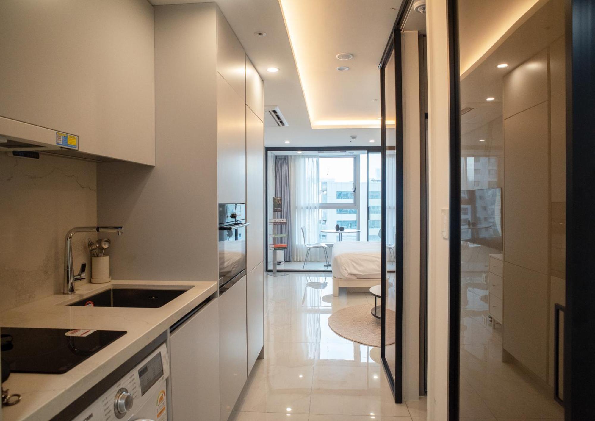 Uh Flat The Seocho Apartment