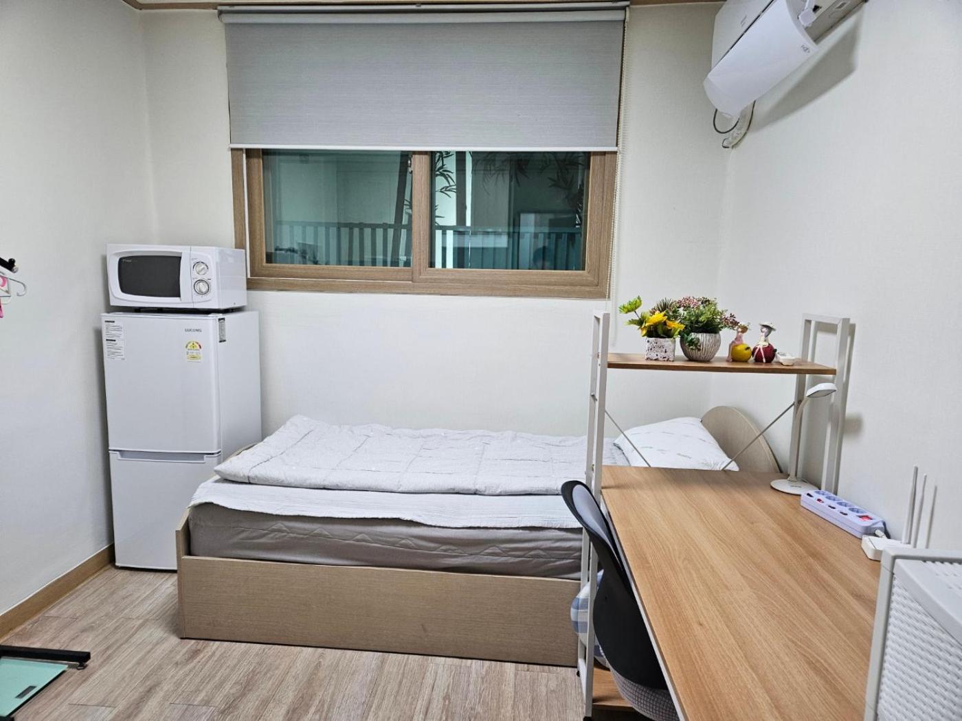 Hongdae, Sinchon Yeonhui House Guest house Seoul