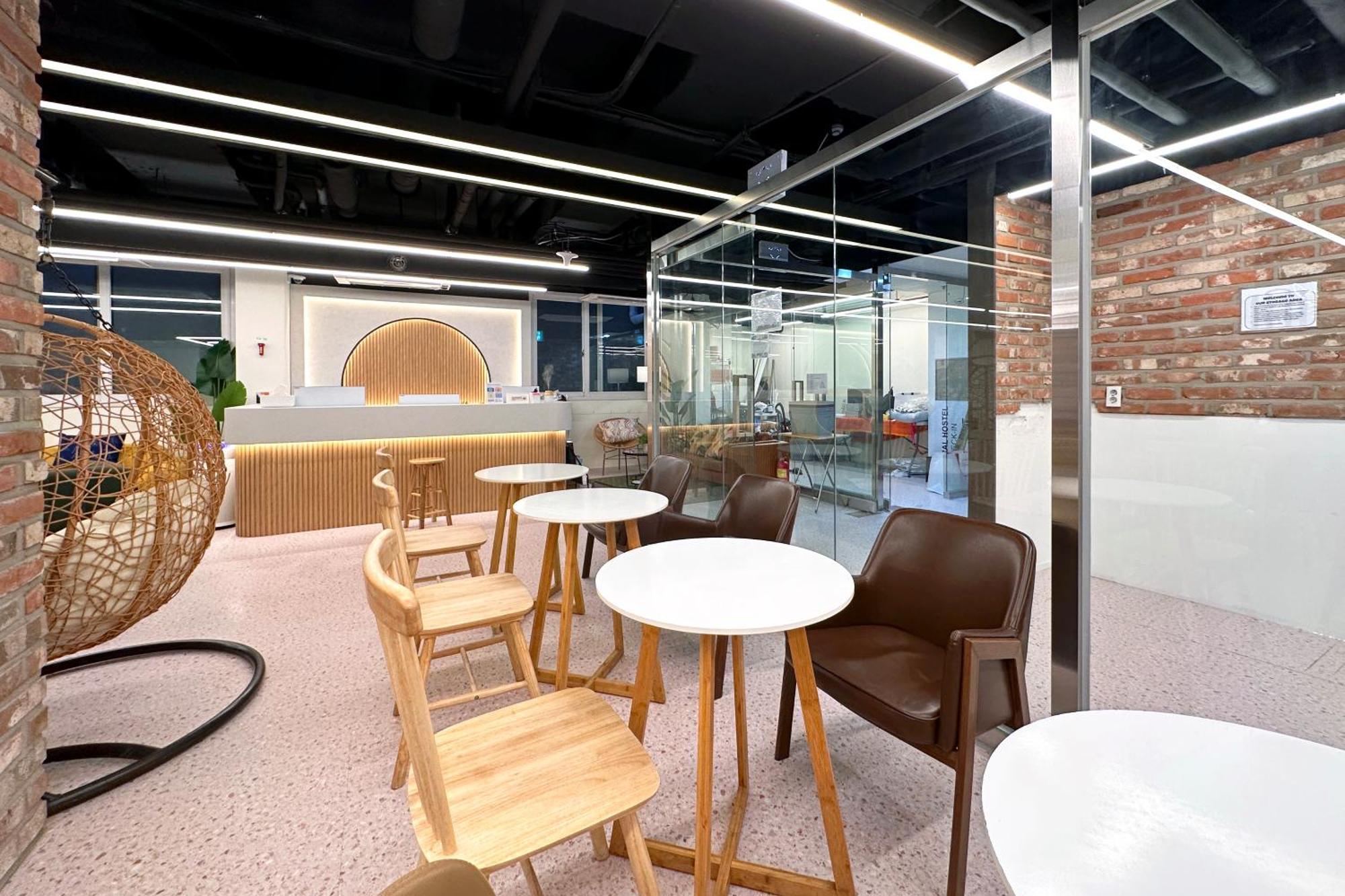 Oyo Myeongdong 6 *