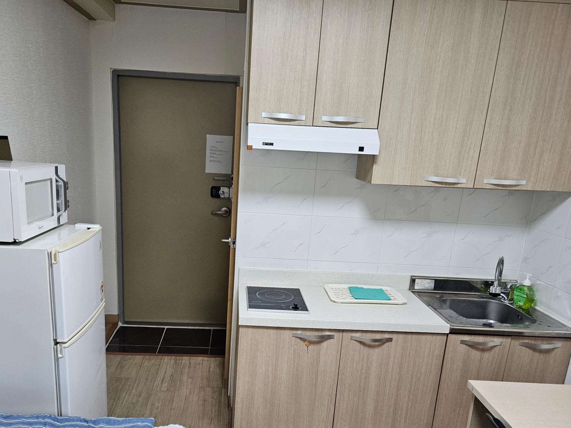 Guest house Hongdae, Sinchon Yeonhui House Seoul