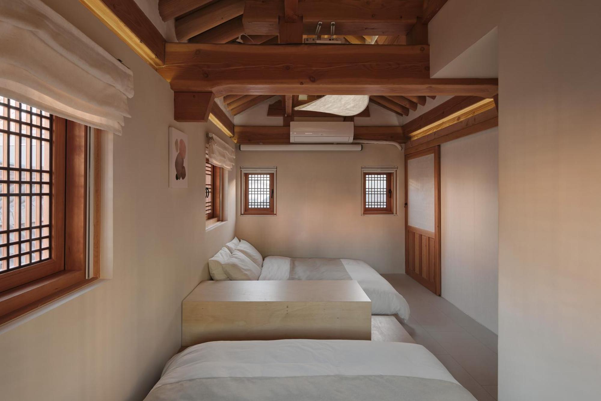Acomodação com café da manhã  The Korean Traditional Hanok In Downtown For Convenient Public Transportation - Ari Seul