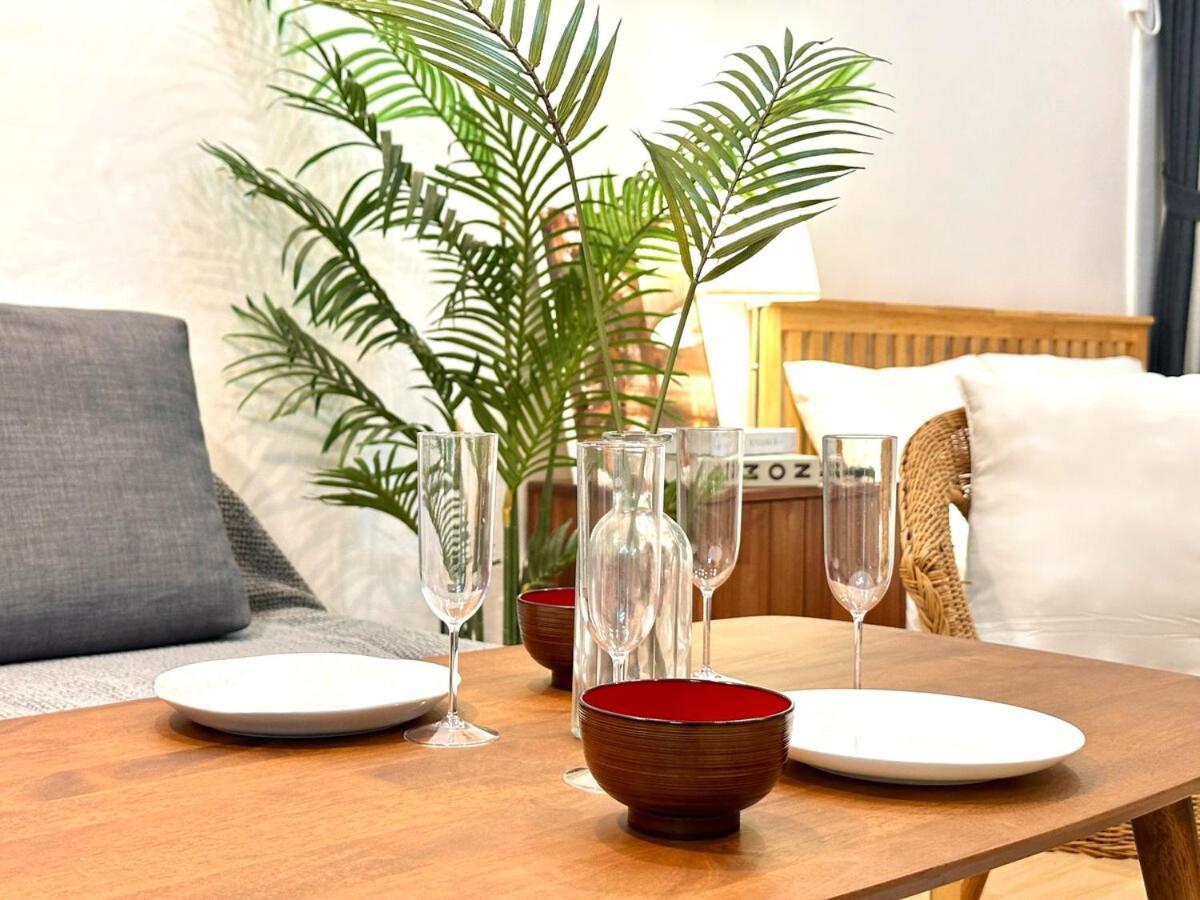 Apartment Spacious And Relaxing Duplex Hongik Stn 1min *