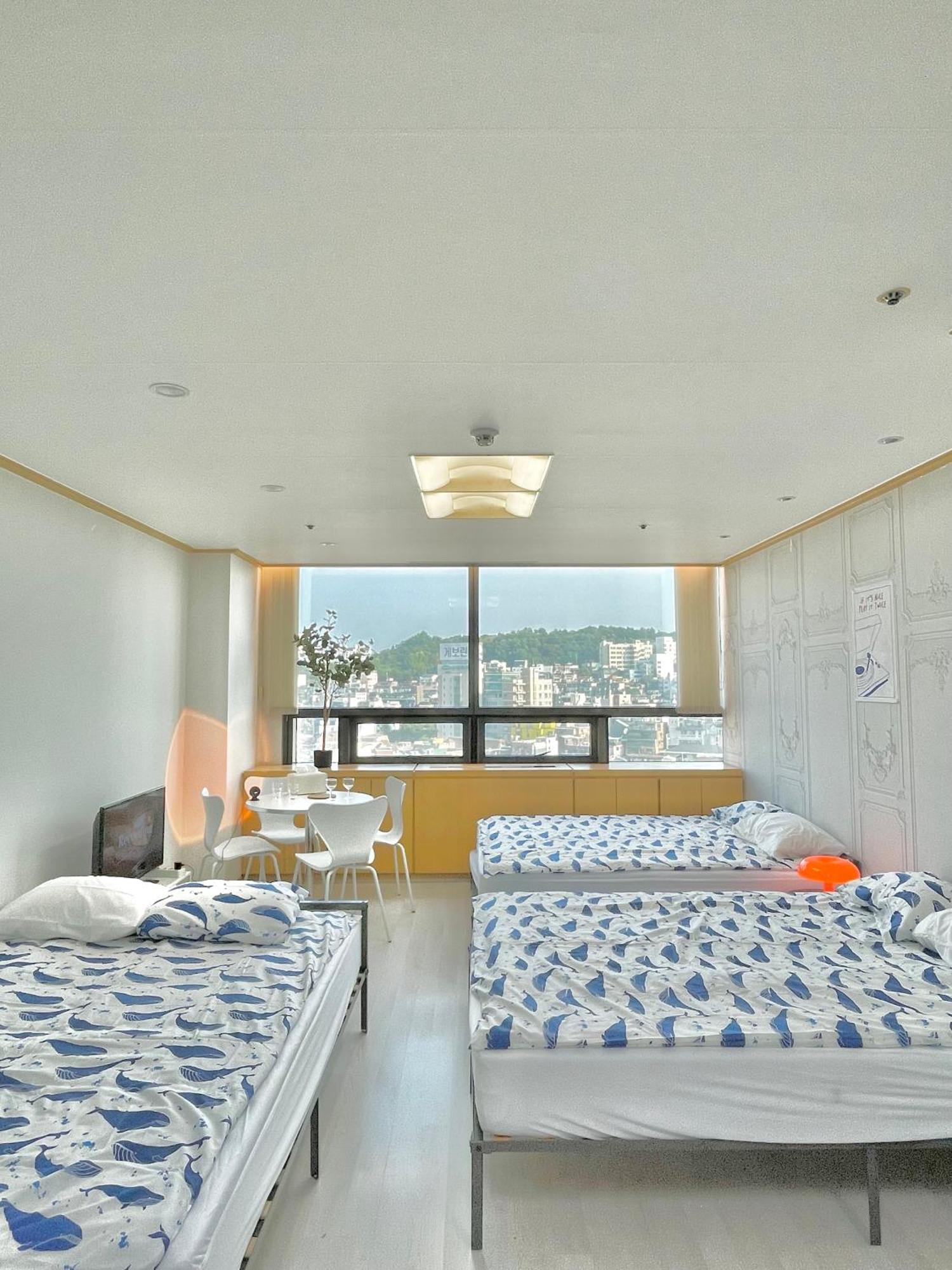 New, 1-minute Walk From Hongdae Entrance Station, Great Namsan Tower View Apartment *