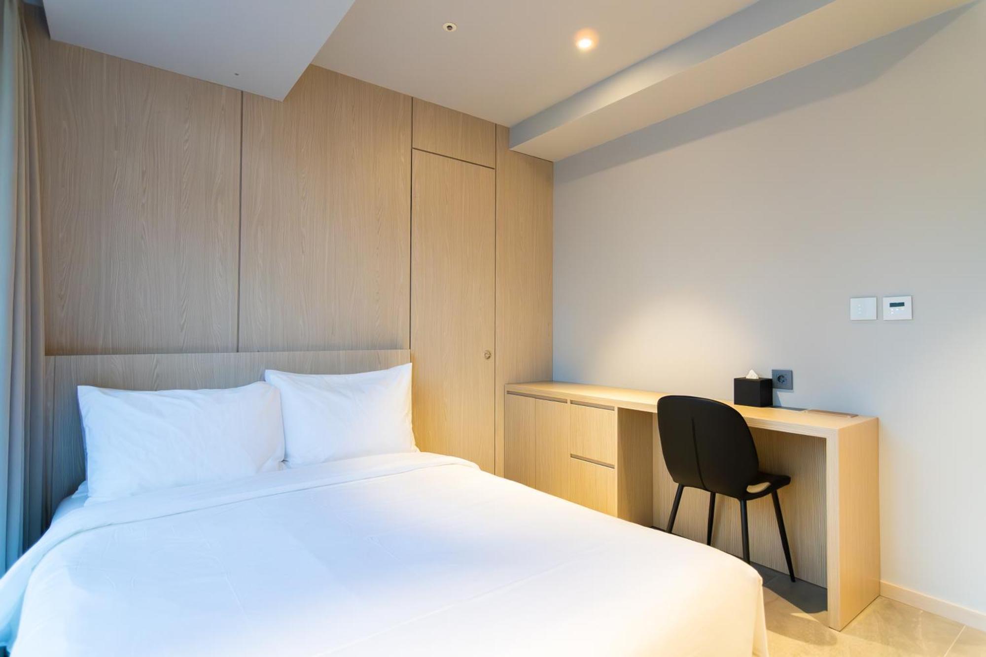 Homes Red Myeongdong 4*