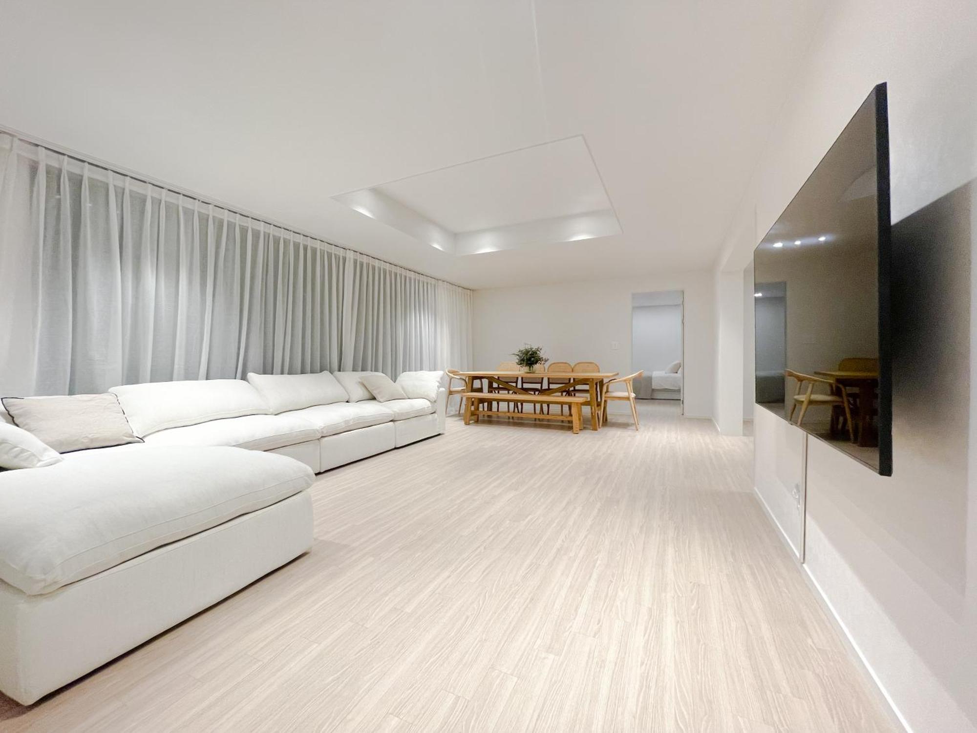 High End Hongdae House Apartment