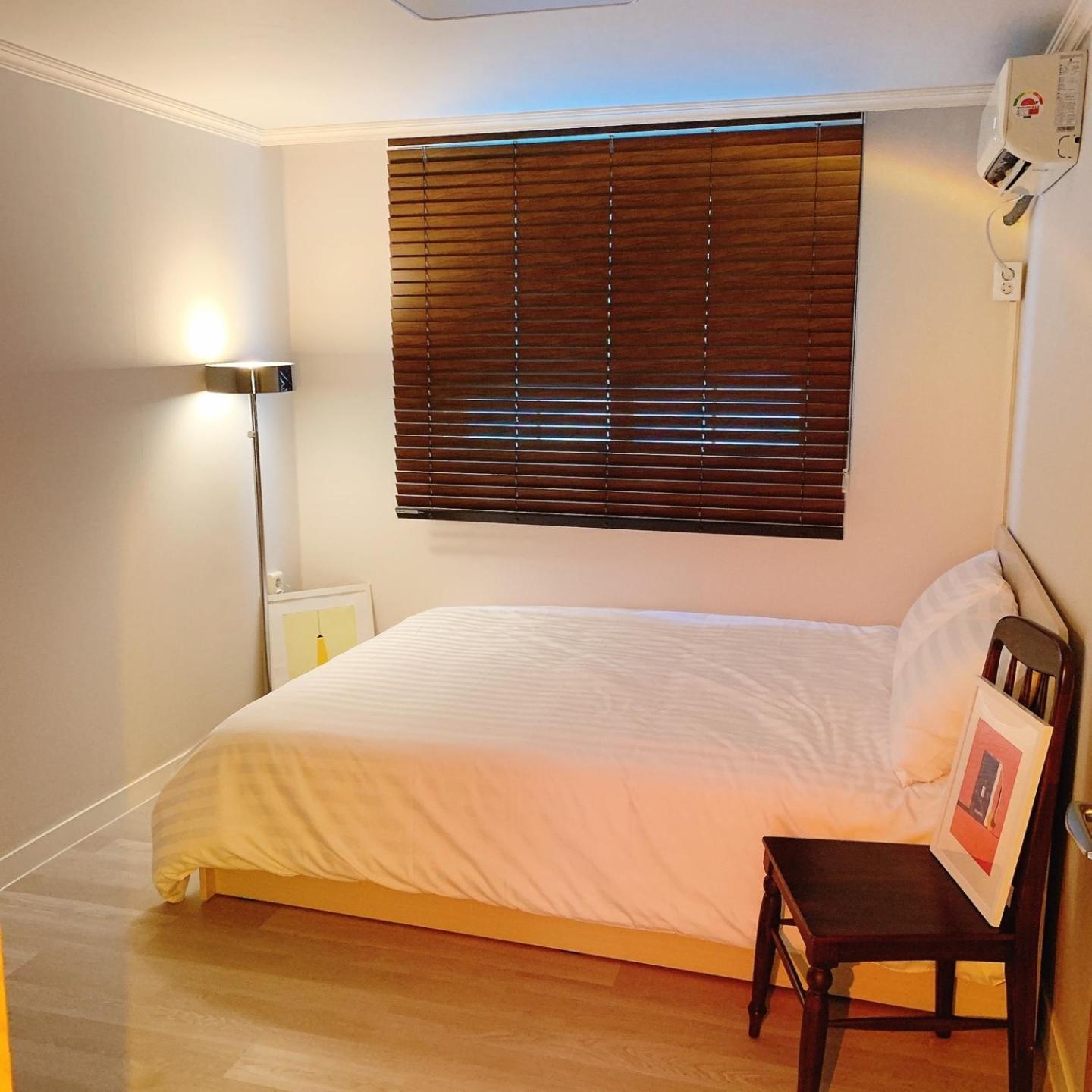 Gangnamgarosu Apartment *