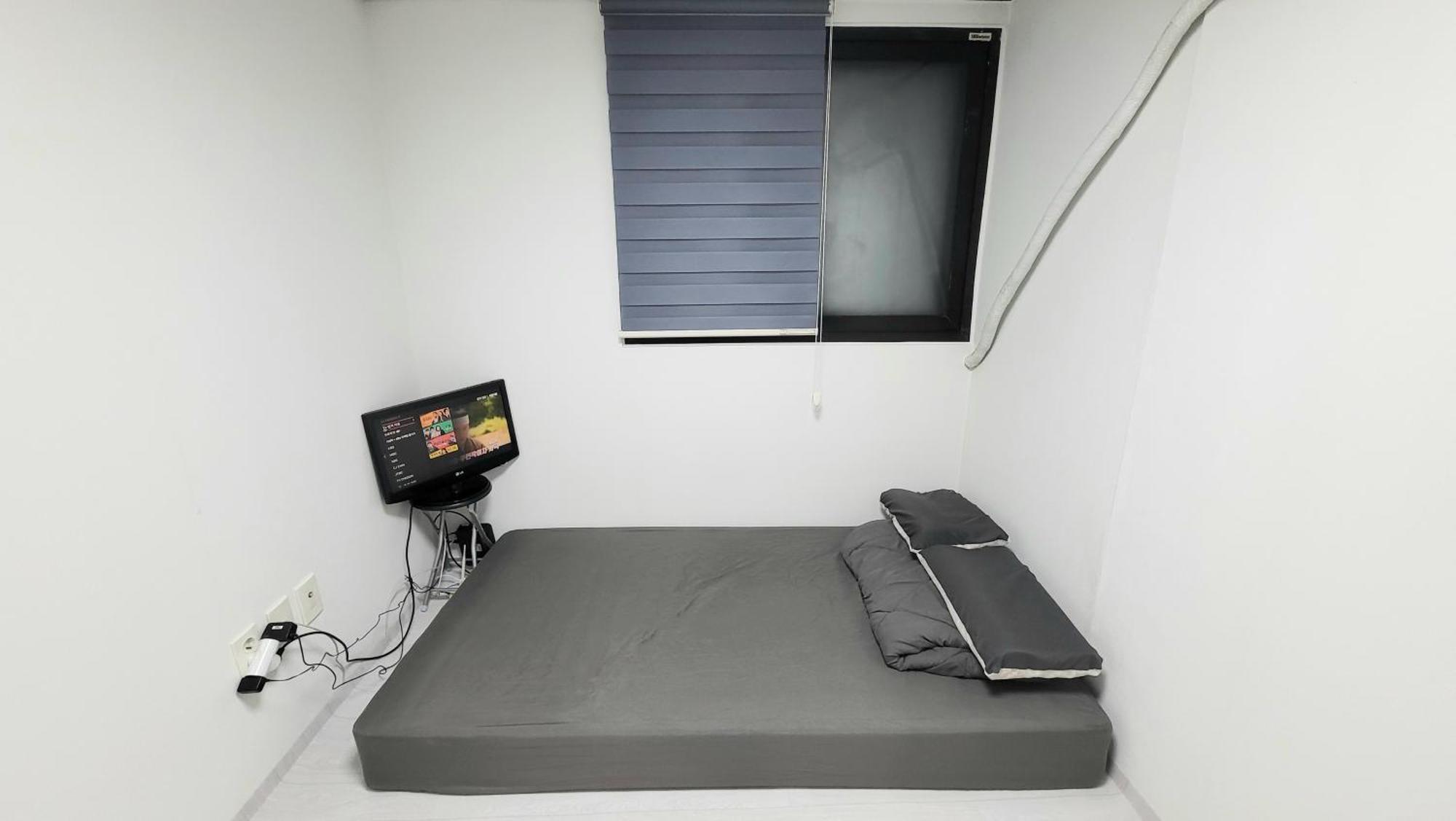 Apartment Fully Furnished #bunker, Near Miasageori Subway Station Line 4 *