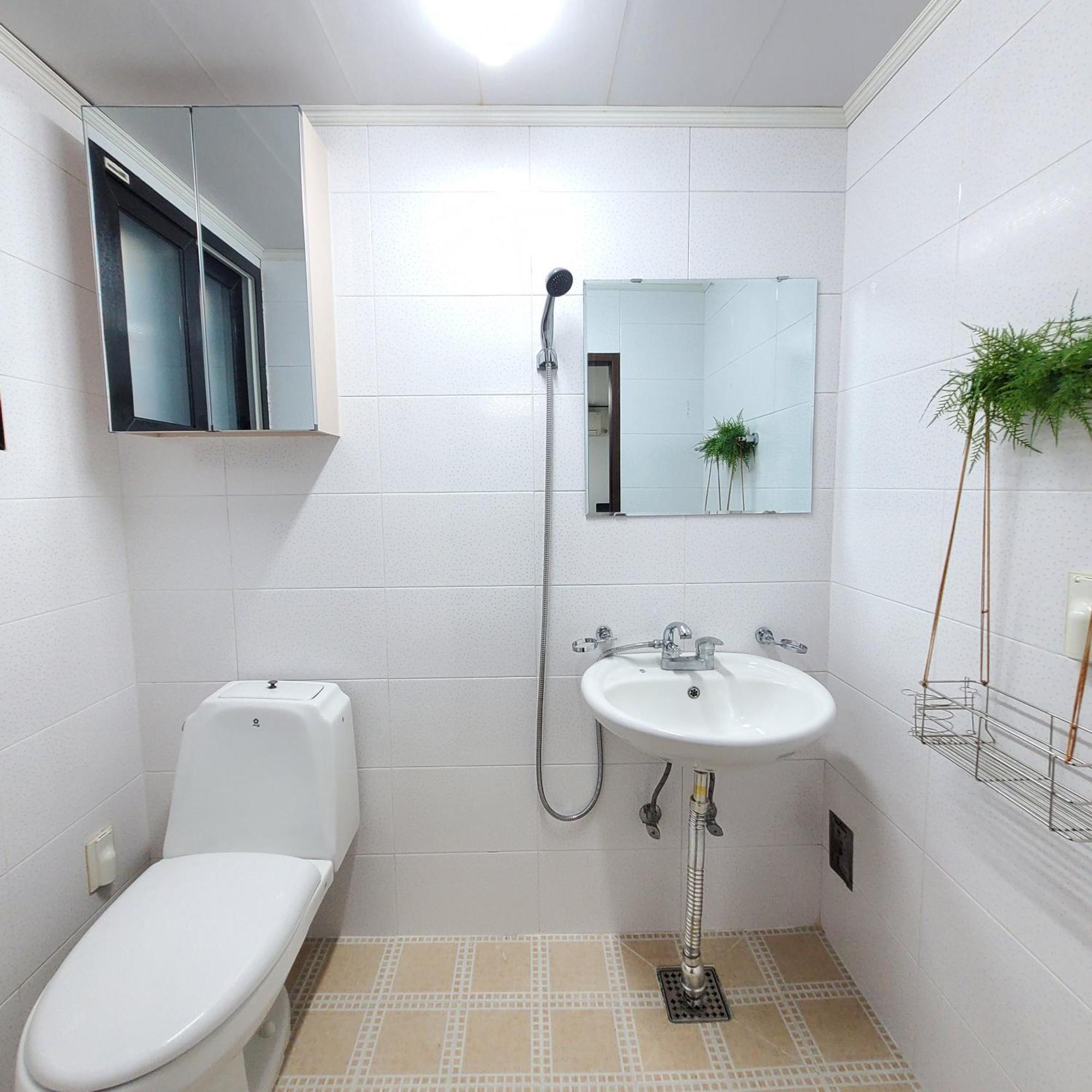 Apartment Fully Furnished #bunker, Near Miasageori Subway Station Line 4