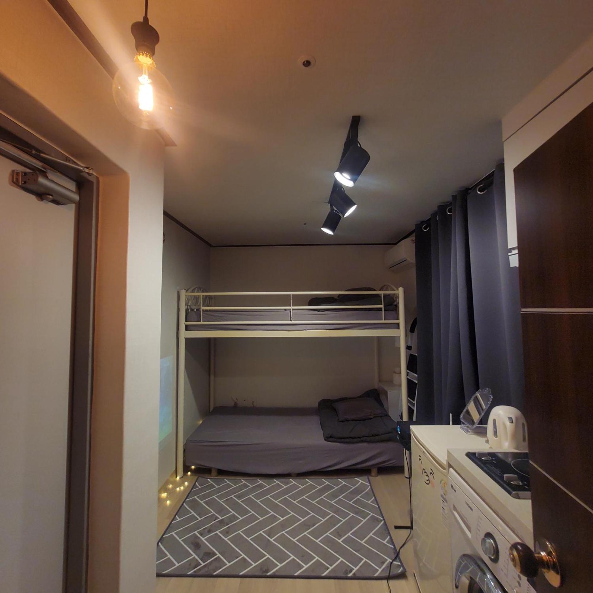 Fully Furnished #bunker, Near Miasageori Subway Station Line 4 *