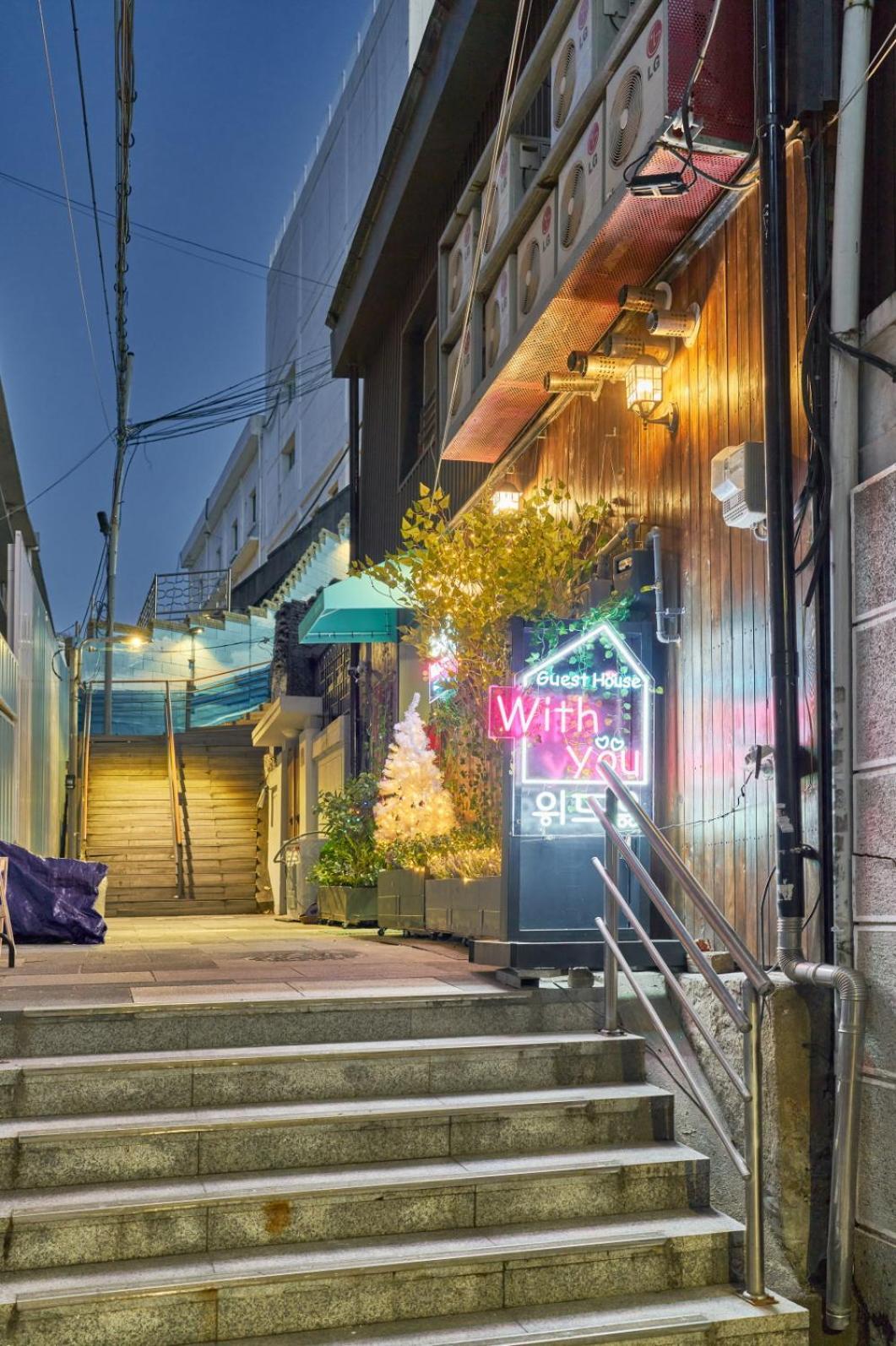 150m From Myeongdong Station, Private Use, Style Interior, Free Korean Ramen Apartment *