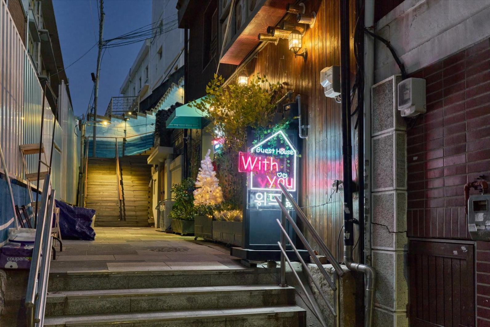 150m From Myeongdong Station, Private Use, Style Interior, Free Korean Ramen Apartment
