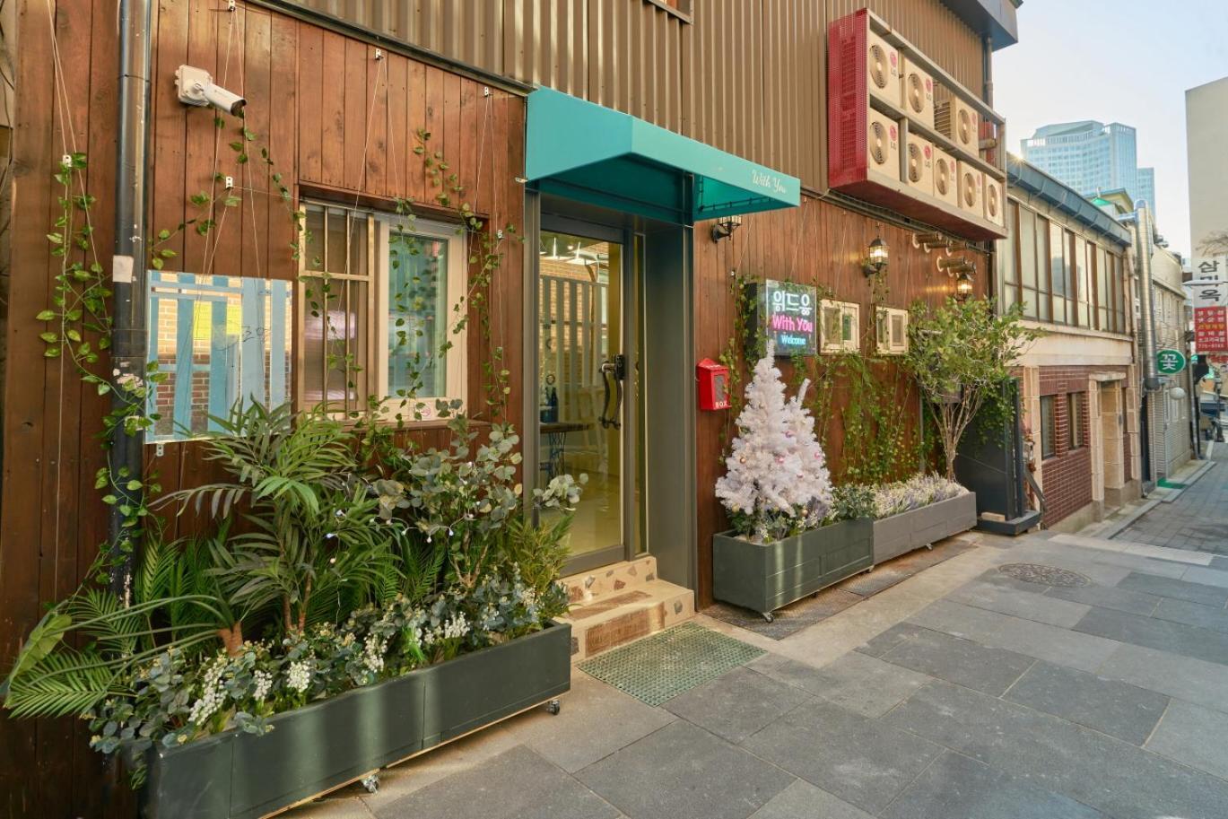 150m From Myeongdong Station, Private Use, Style Interior, Free Korean Ramen Apartment