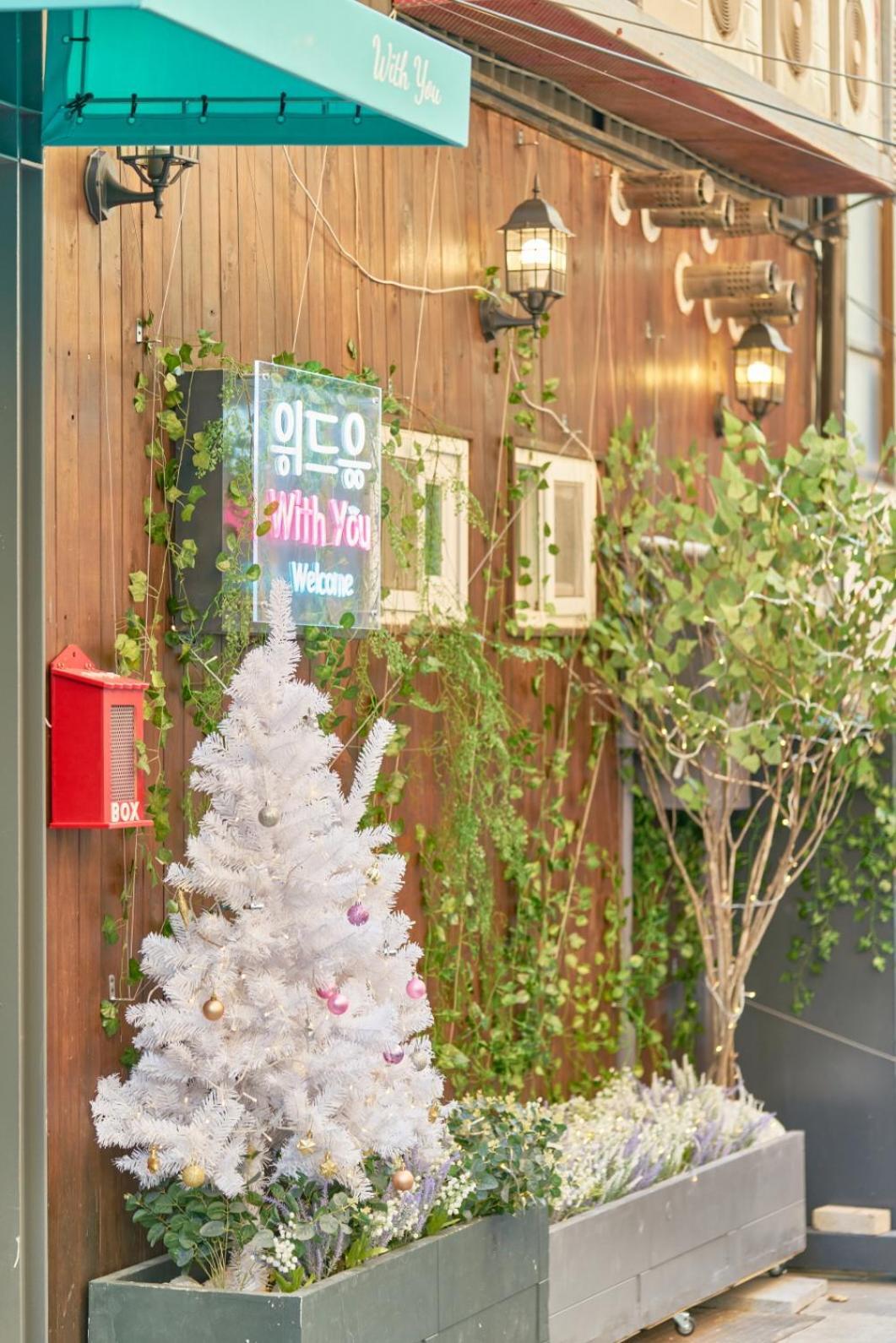 150m From Myeongdong Station, Private Use, Style Interior, Free Korean Ramen Apartment