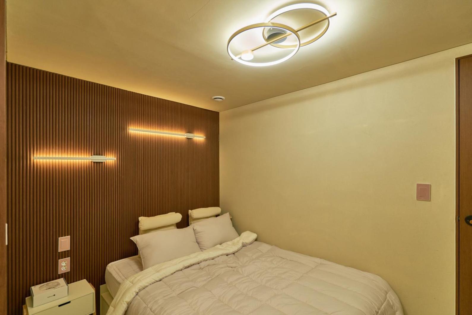 150m From Myeongdong Station, Private Use, Style Interior, Free Korean Ramen Apartment *