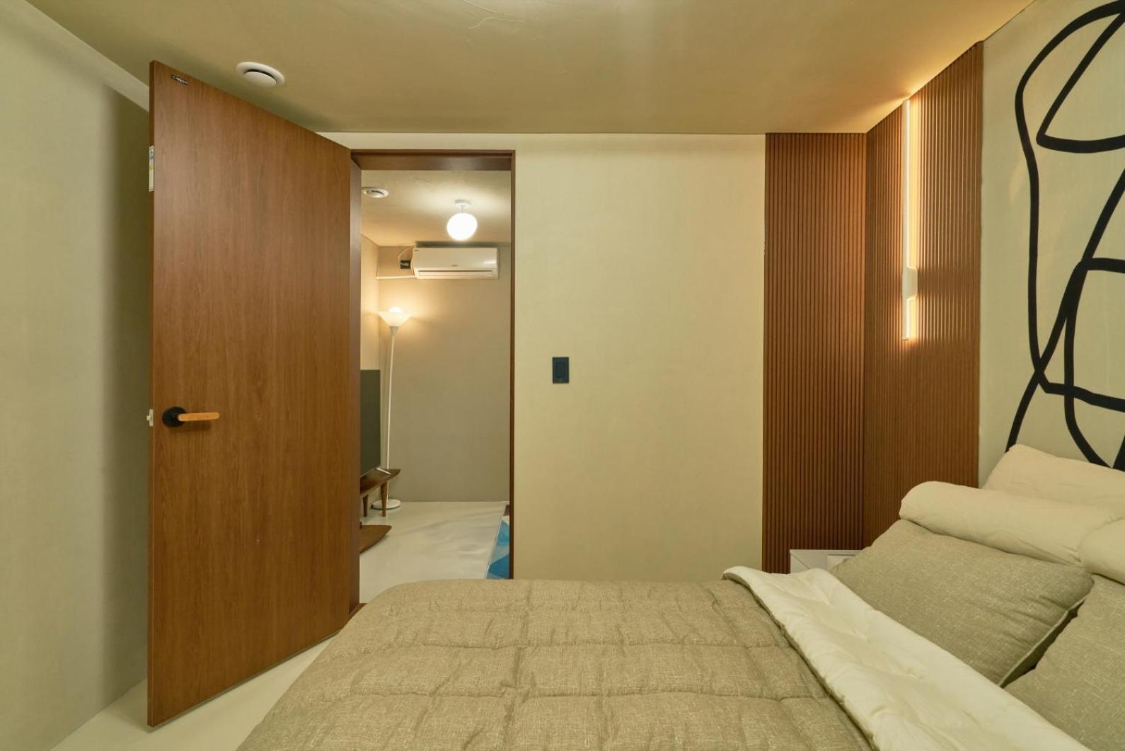 150m From Myeongdong Station, Private Use, Style Interior, Free Korean Ramen Seoul
