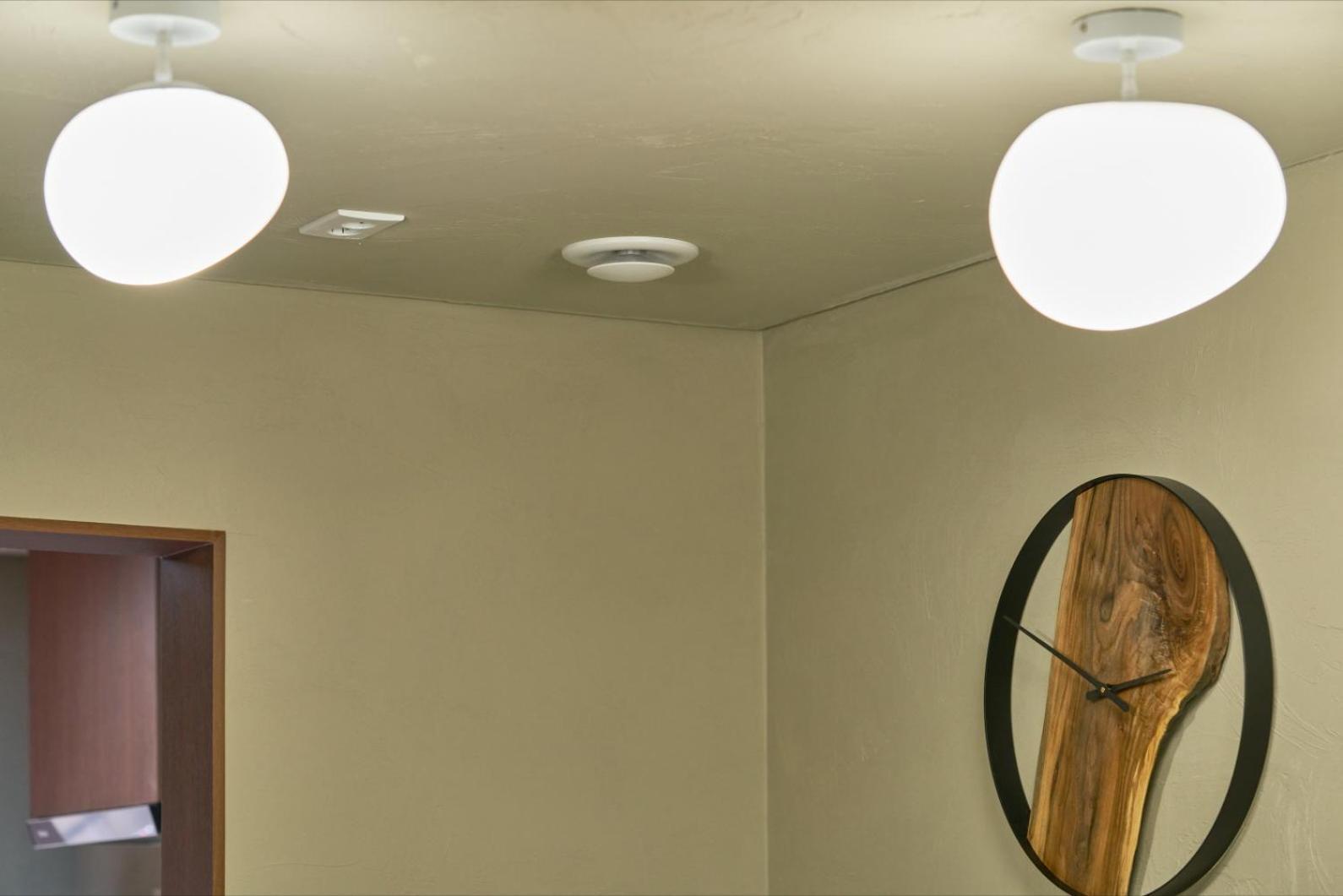 Apartment 150m From Myeongdong Station, Private Use, Style Interior, Free Korean Ramen *