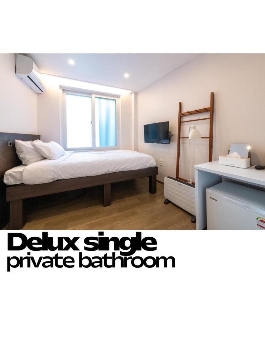Hotel Crashin Yongsan