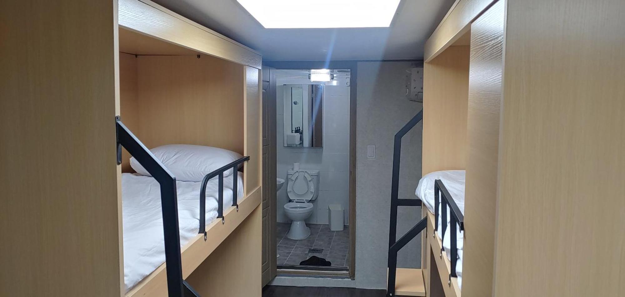 Stayin Myeongdong - Foreigners Only Guest house *