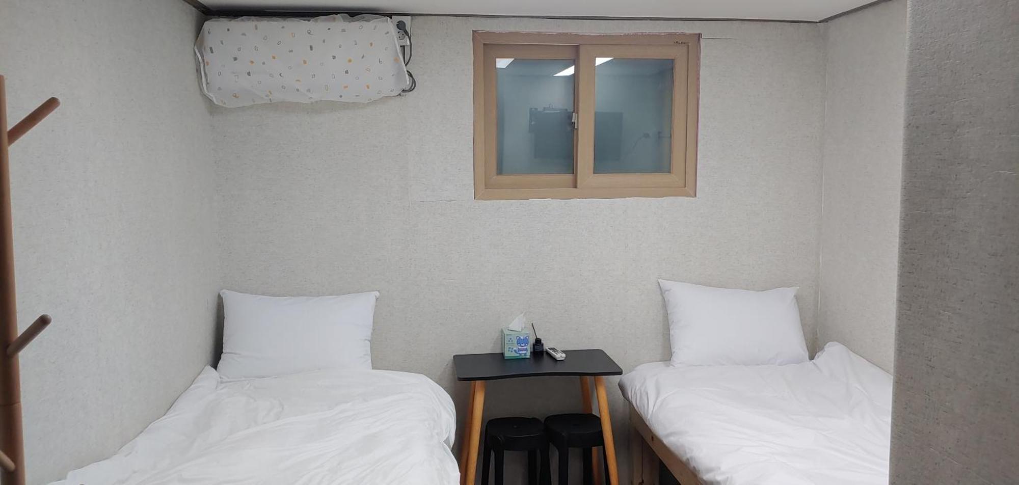 Stayin Myeongdong - Foreigners Only * Seoul