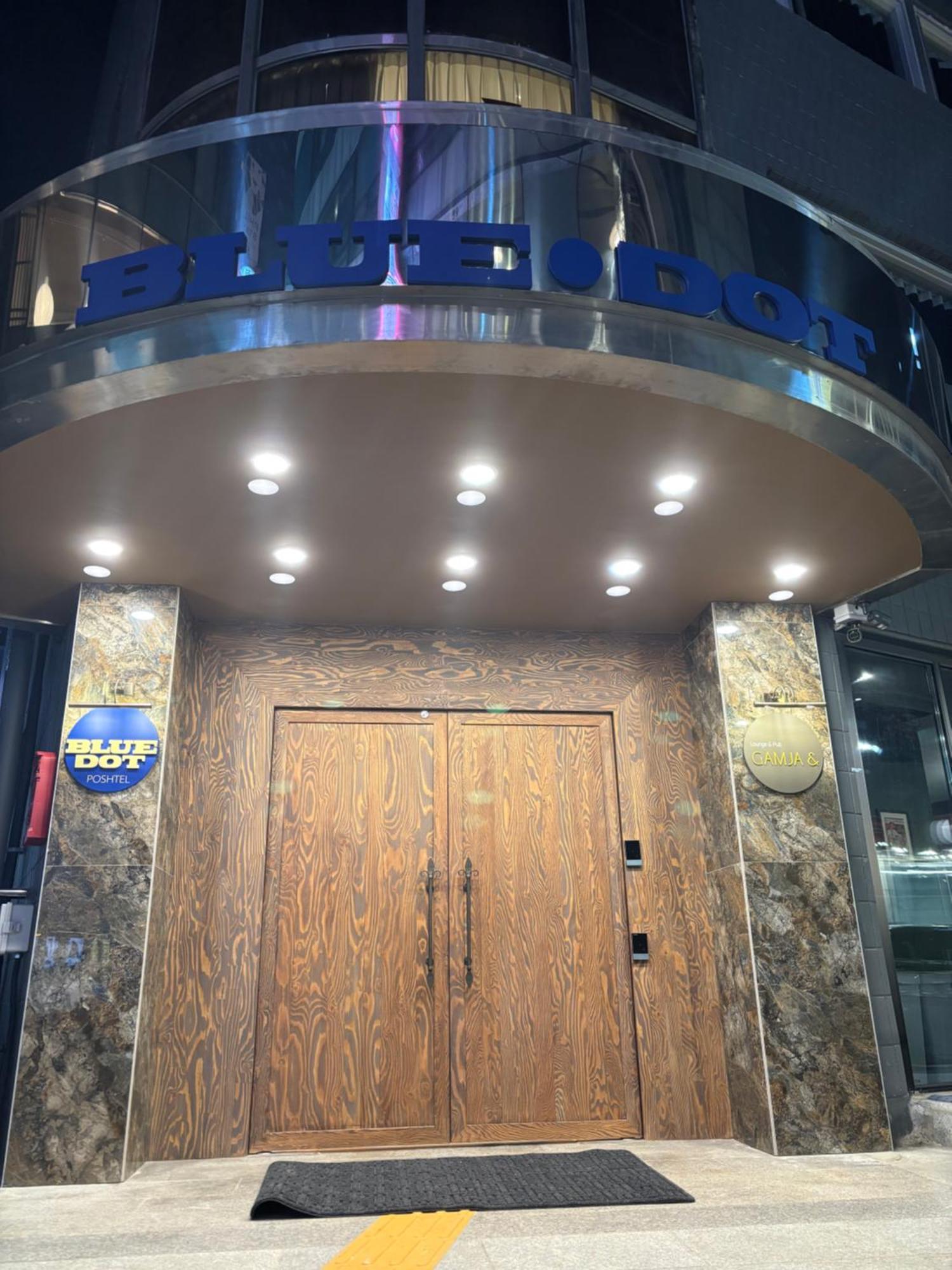 Bluedot Poshtel Hostel