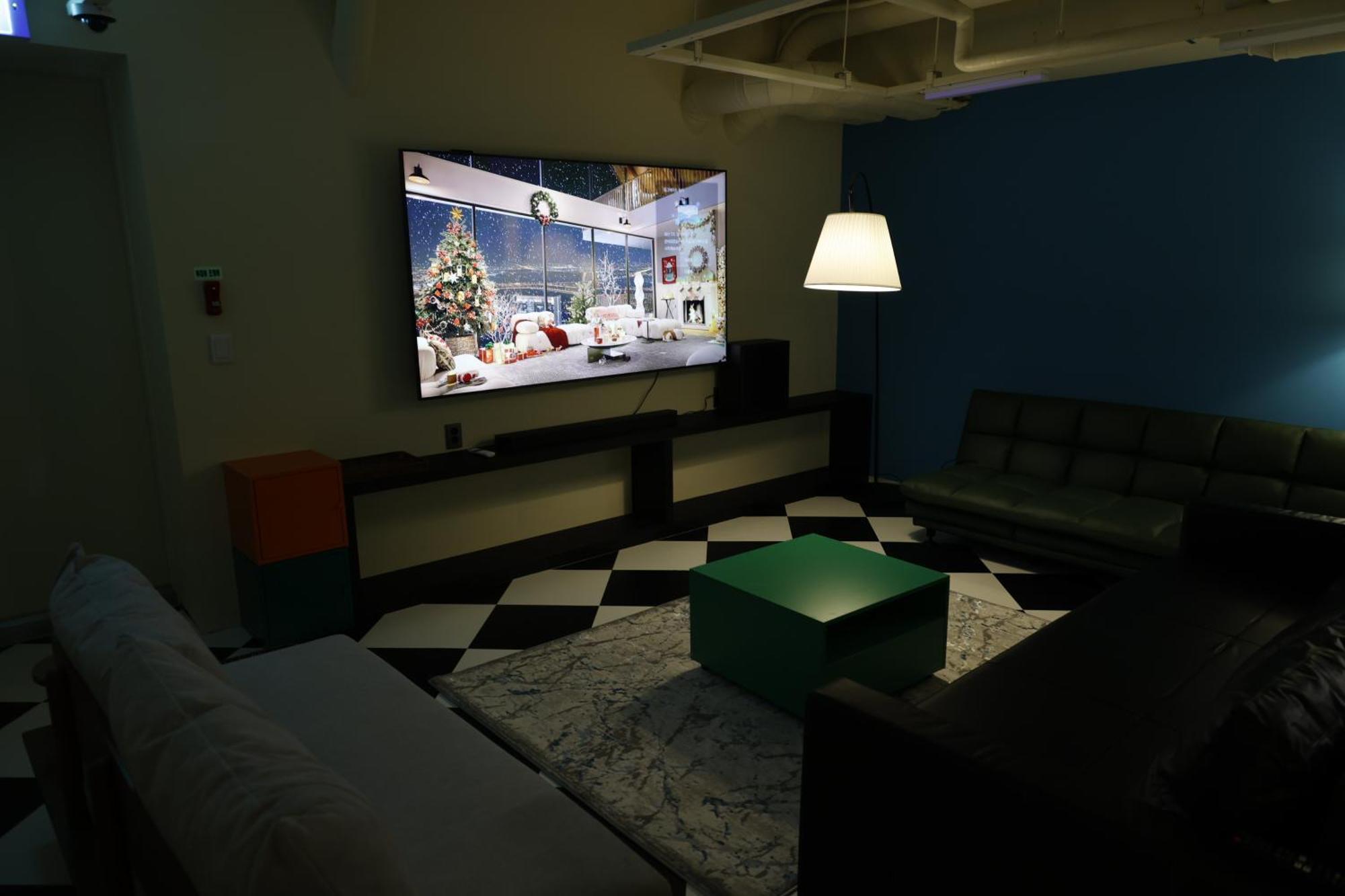 Bluedot Poshtel *