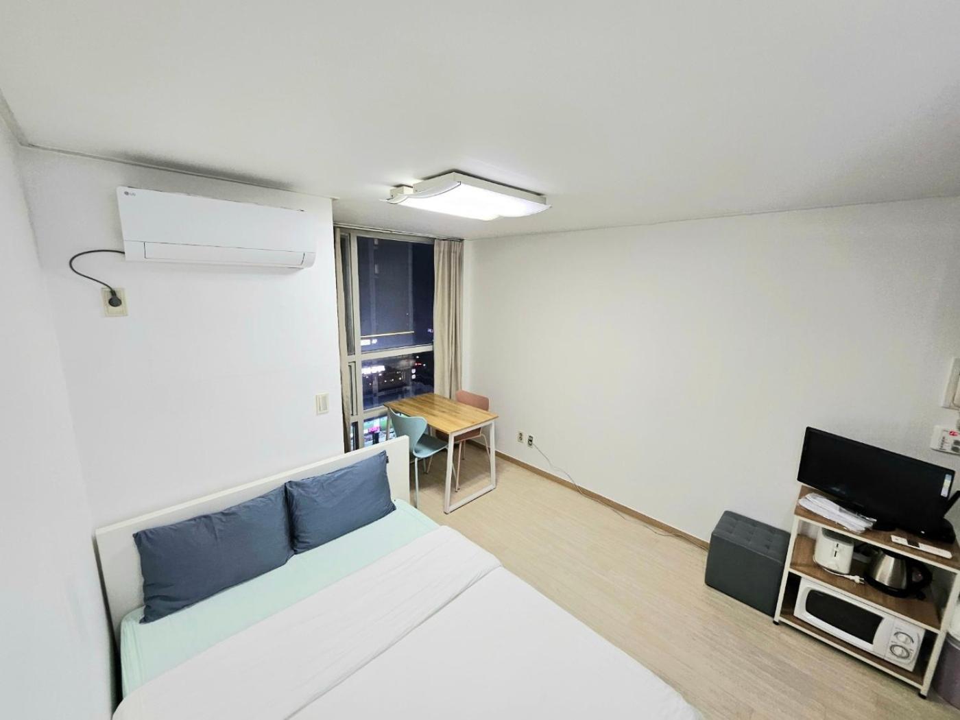 Mh Stay#0 * Seul
