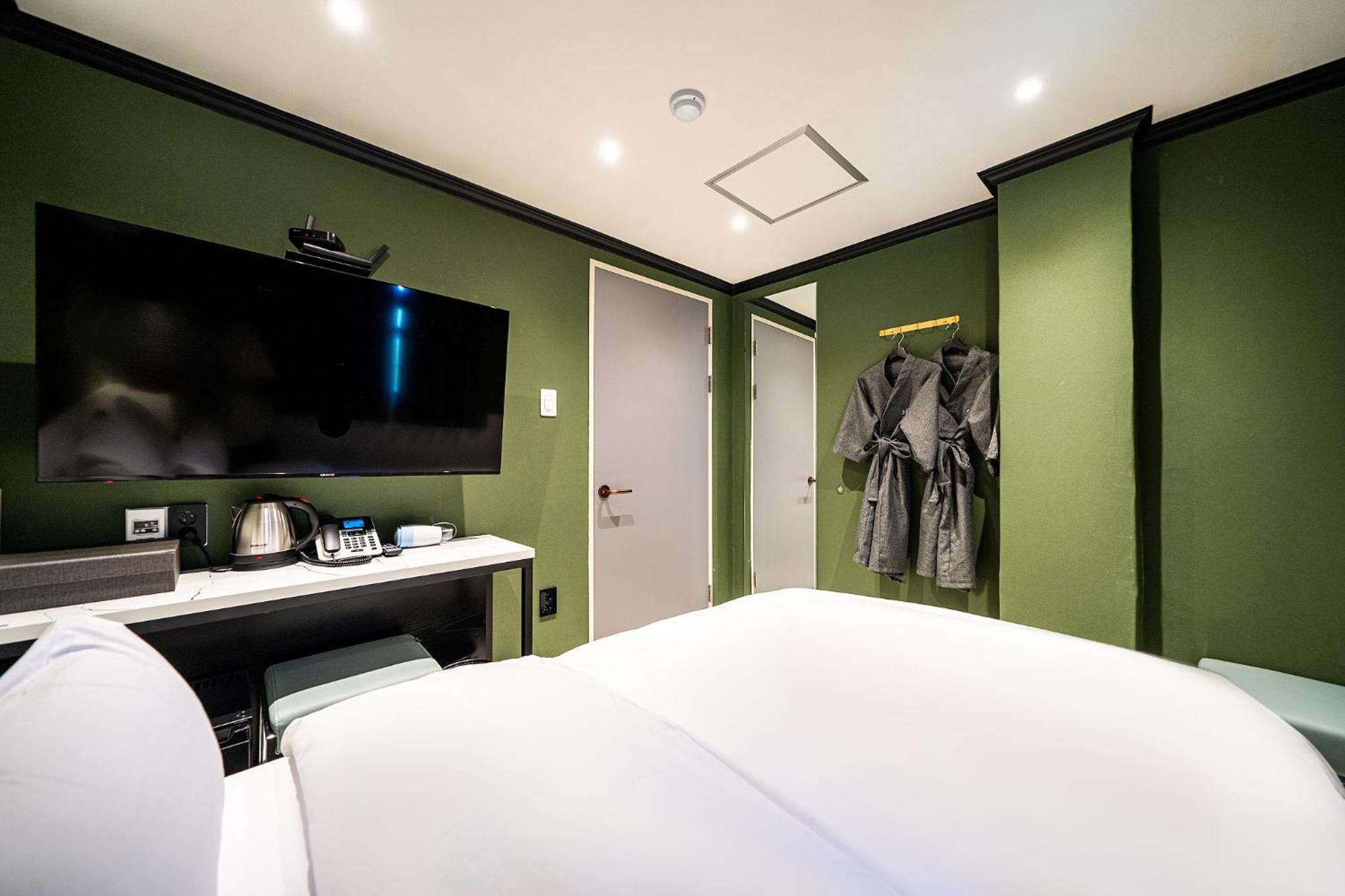 Yongsan Hotel 3*