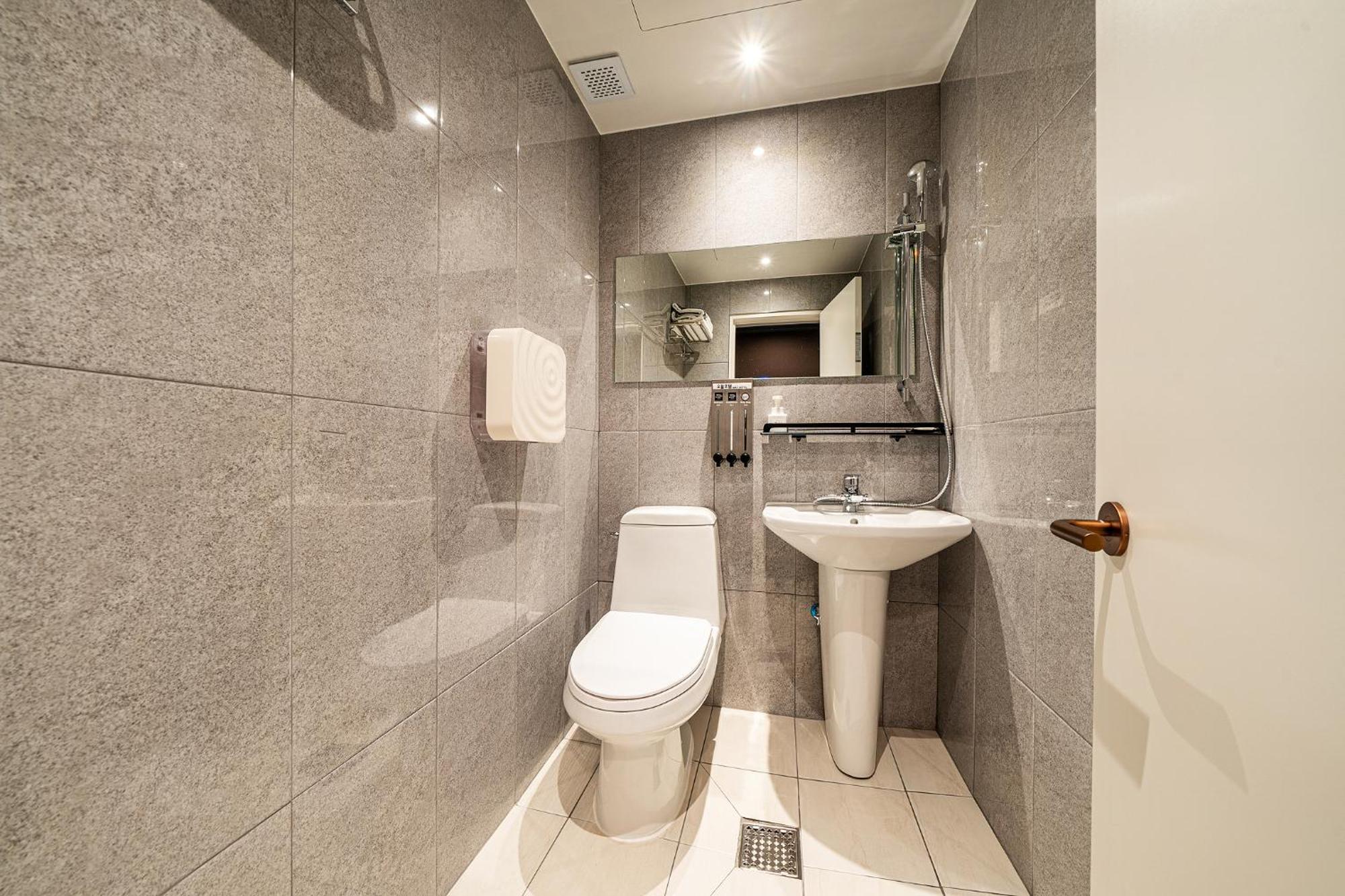 Yongsan Hotel Seoul