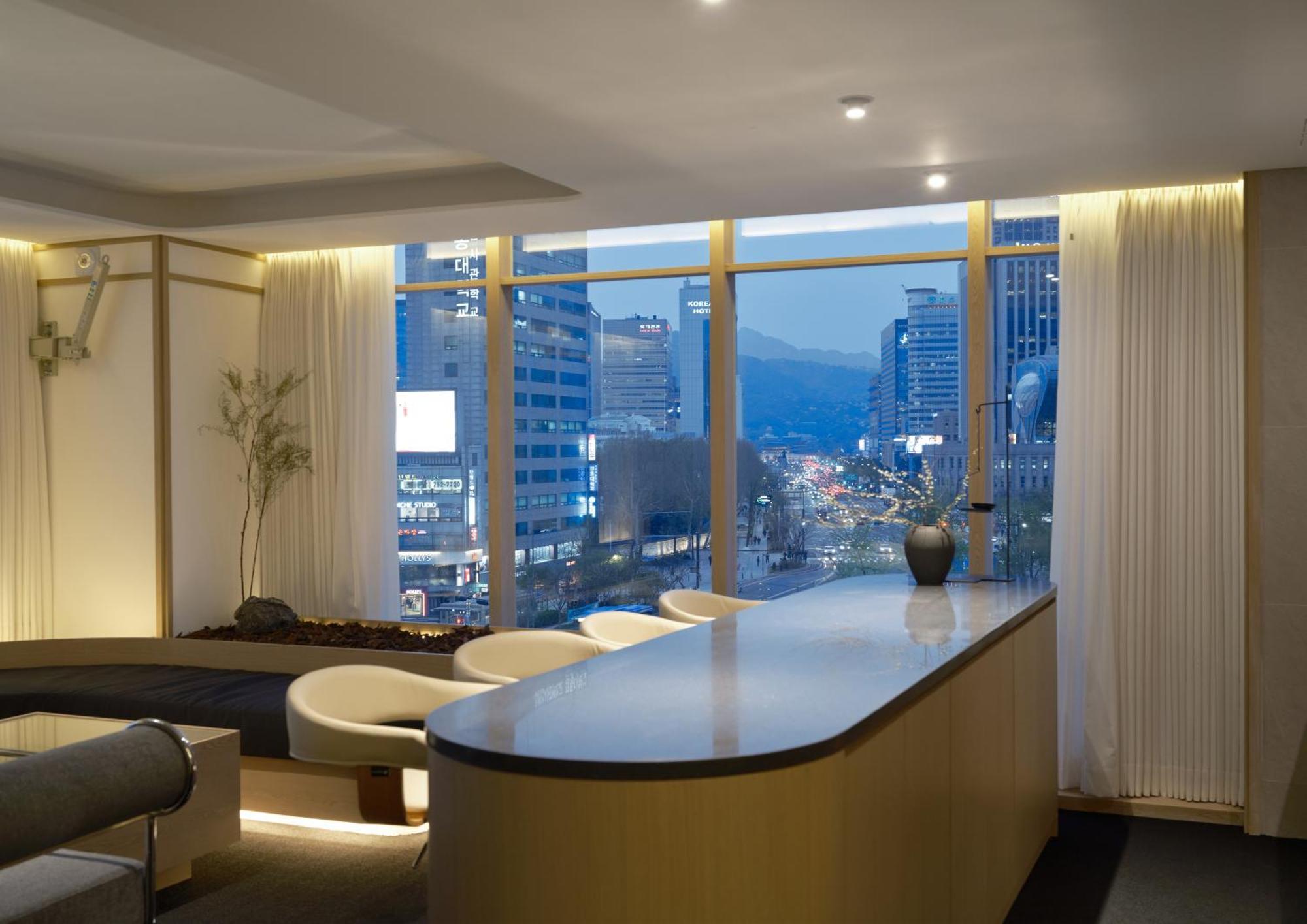 Hotel Uh Deoksugung *
