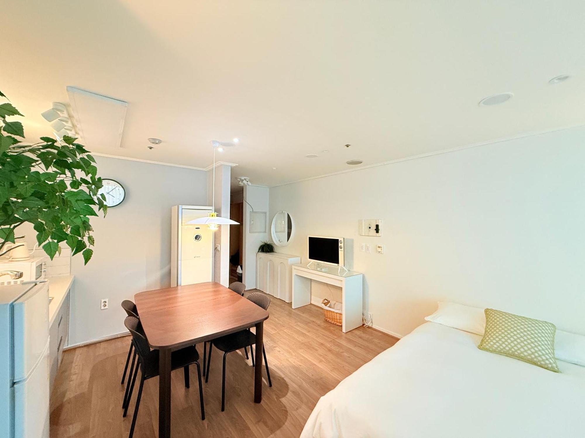 Oasis Hongdae View