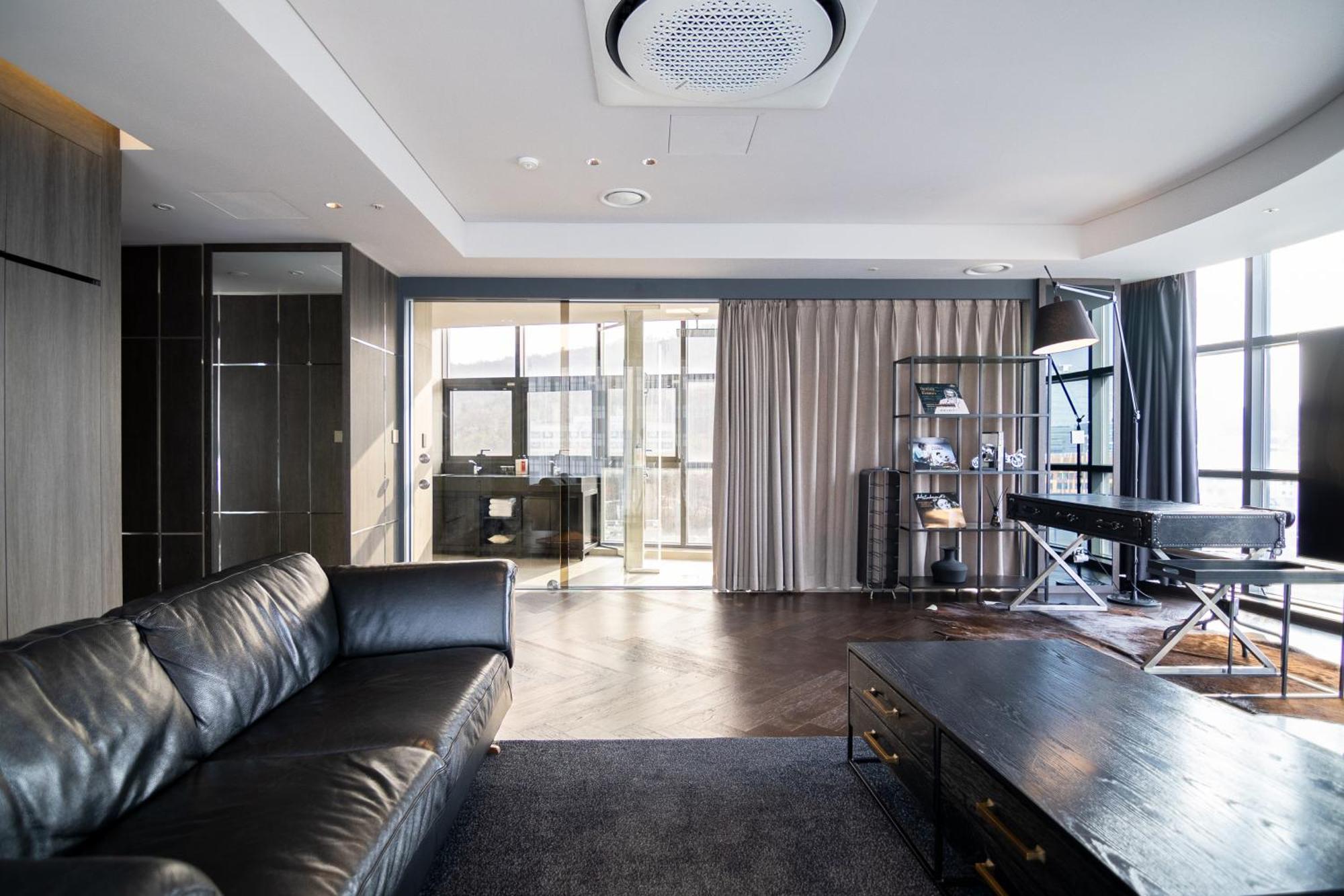 Homes Red Myeongdong Seul