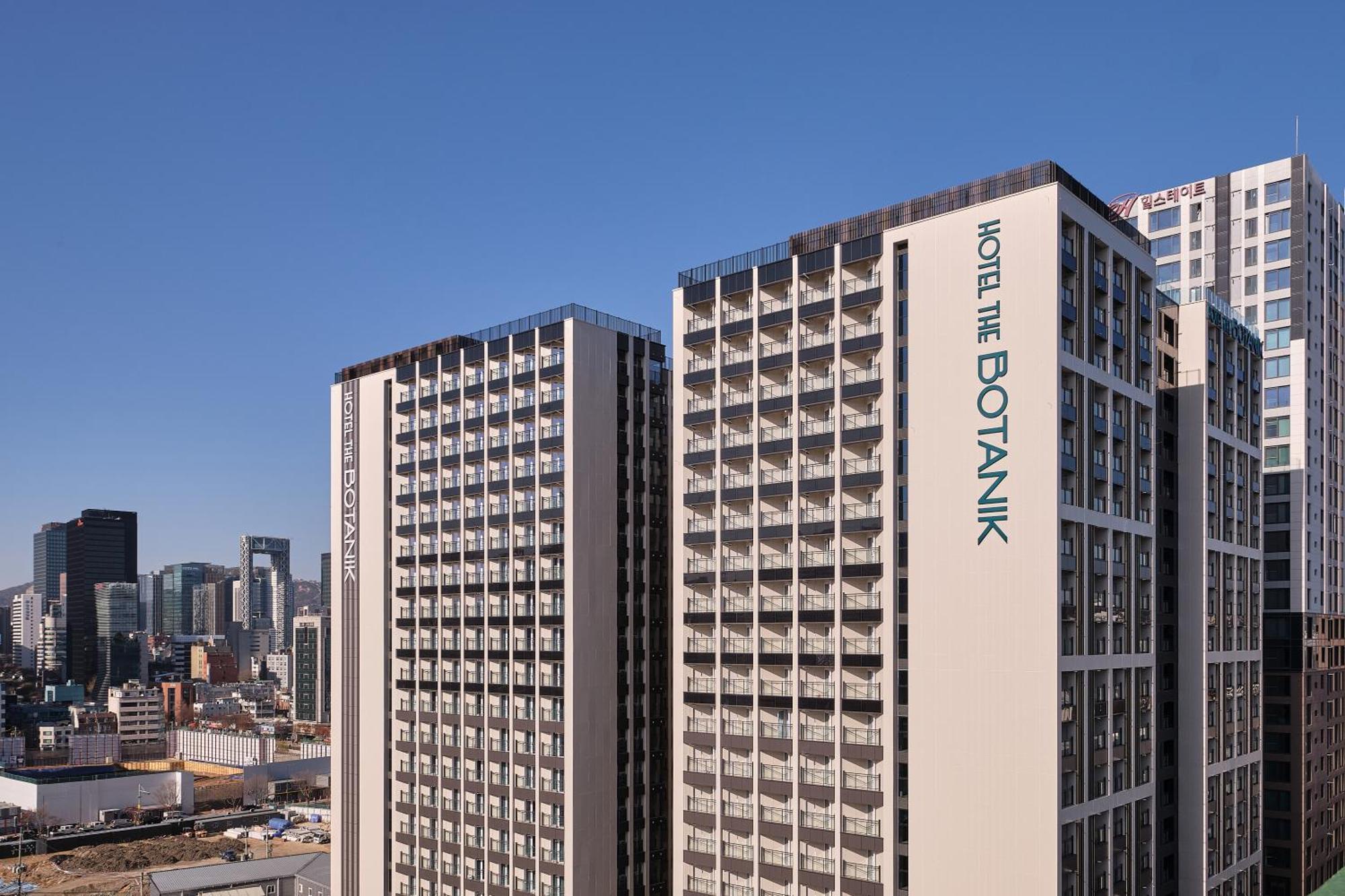 The Botanik Sewoon Myeongdong 4* Seoul