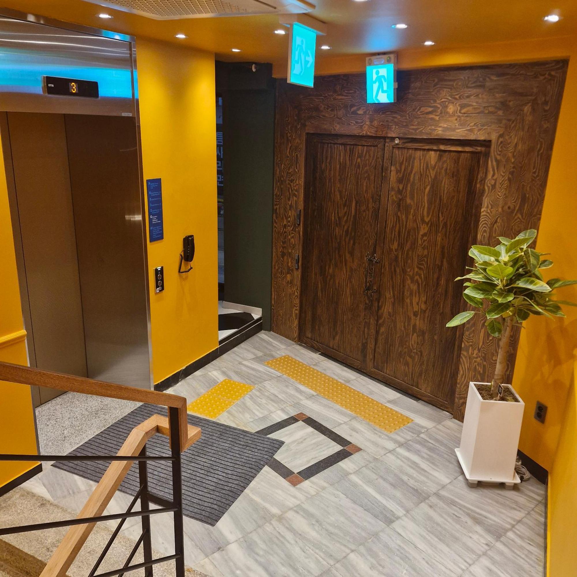 Bluedot Poshtel * Seoul