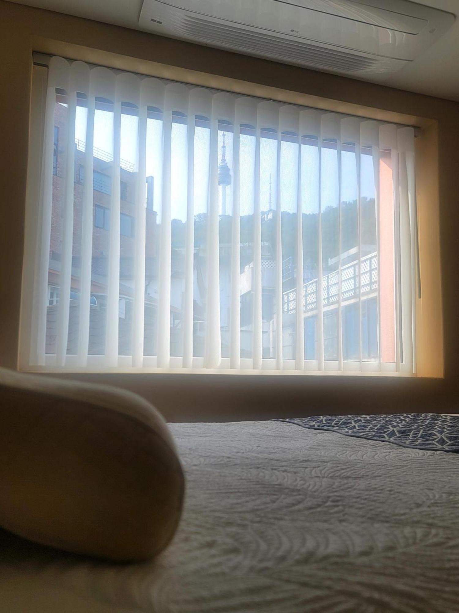 Apartment Palm Tree Myeong-dong 301 *